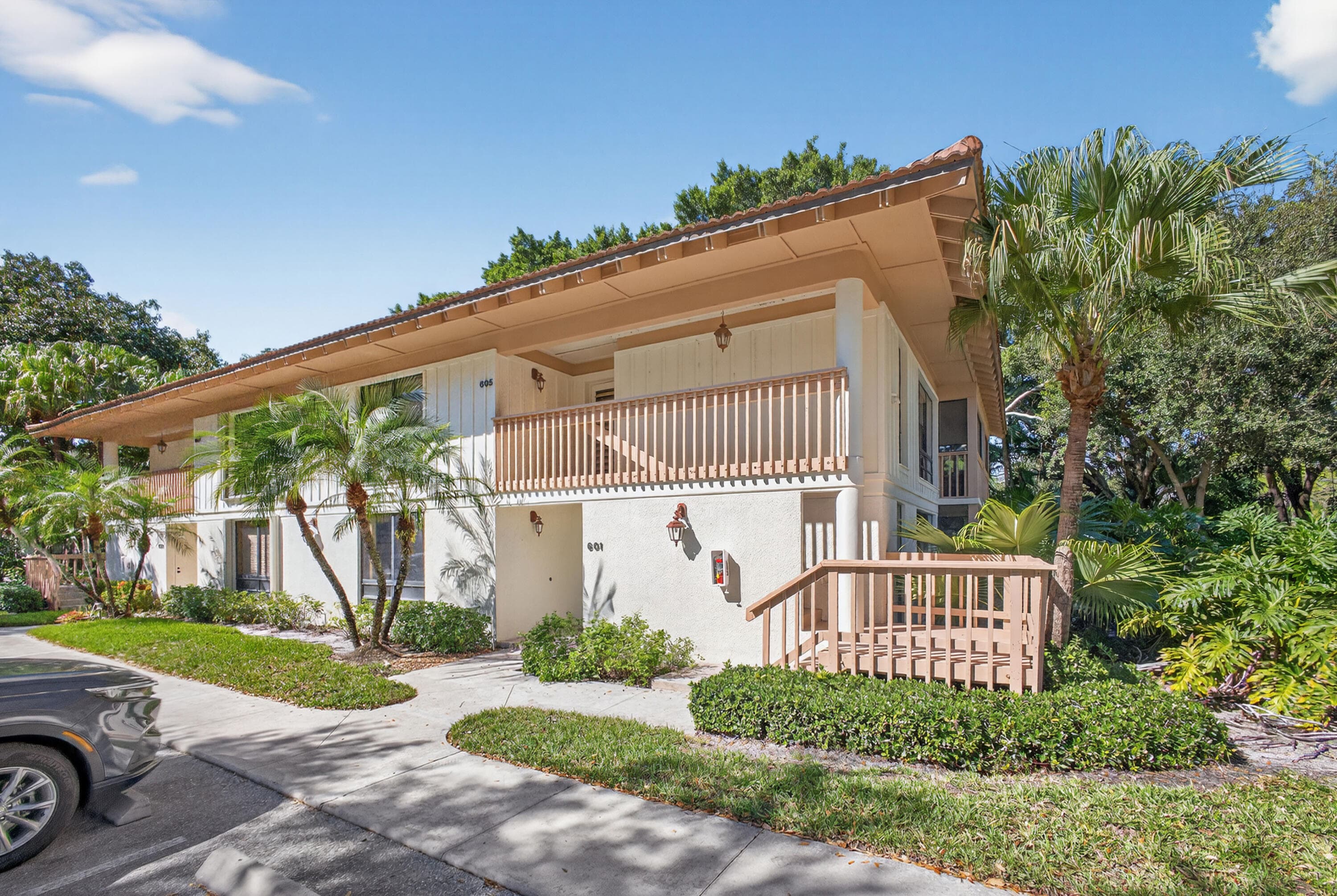605 Brackenwood Cove, Palm Beach Gardens, FL 33418 — photo 1 of 43