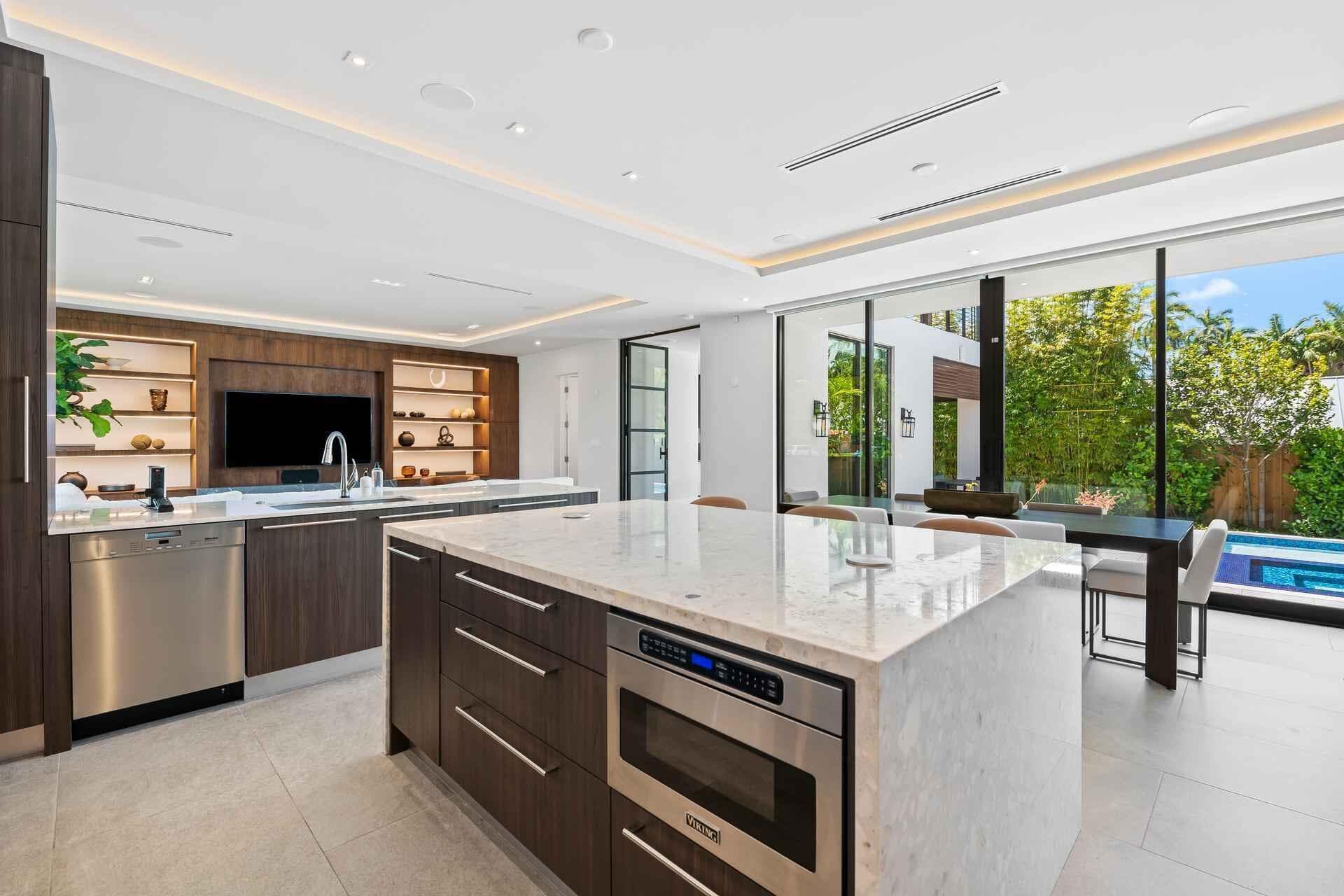 5288 Alton Road 3, Miami Beach, FL 33140 — photo 4 of 33