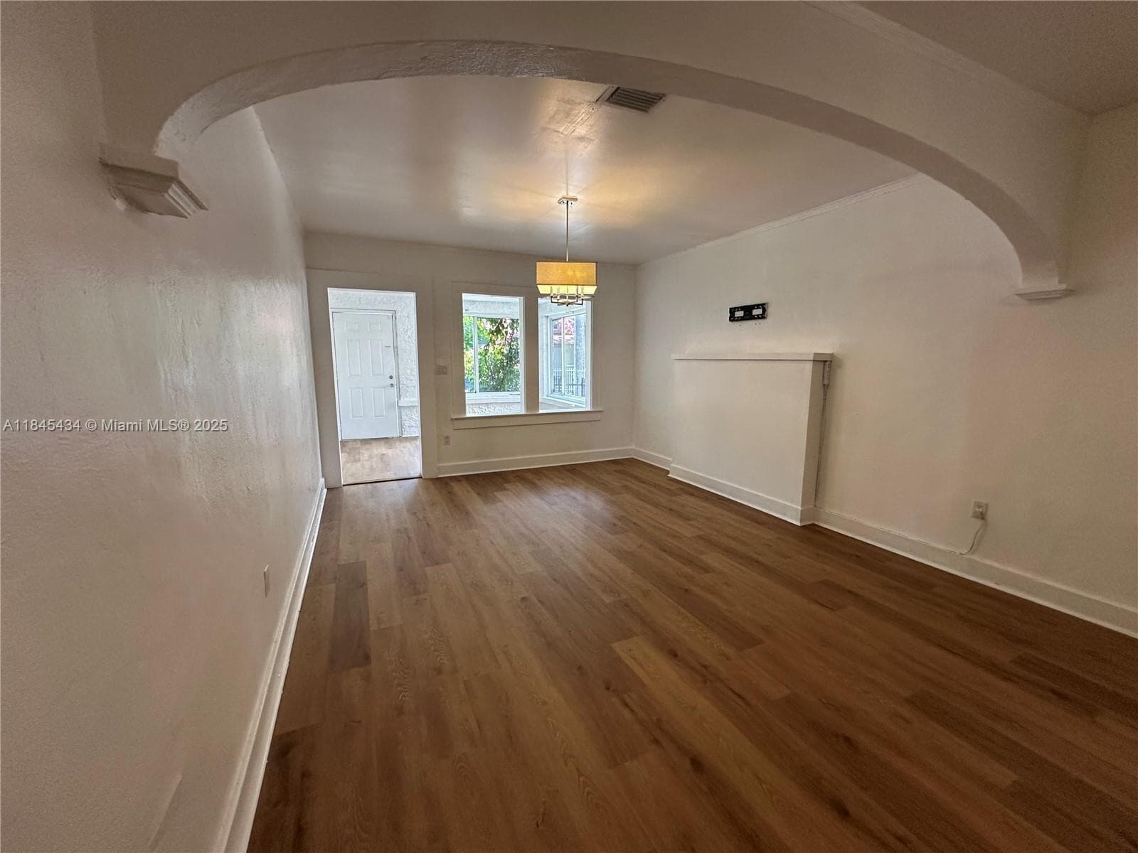 267 NW 33rd Street 1, Miami, FL 33127 — photo 4 of 15