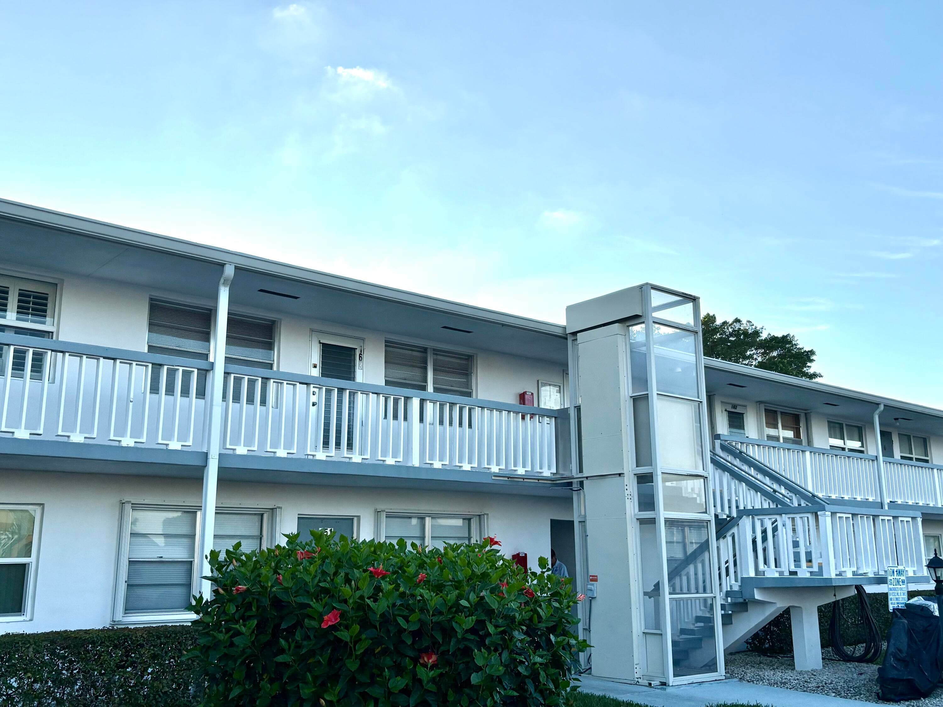 163 Somerset Crescent H, West Palm Beach, FL 33417 — photo 1 of 18
