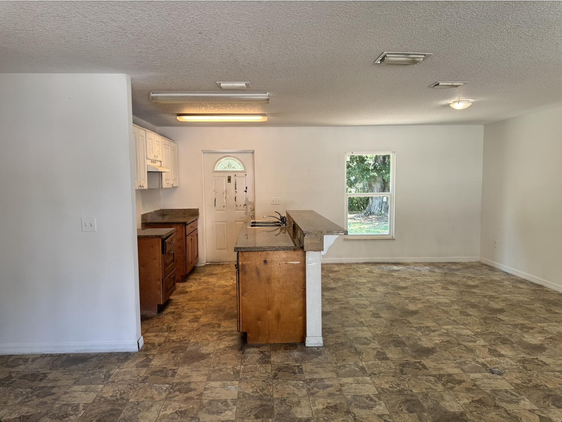 3211 Indiana Court Court, Fort Pierce, FL 34947 — photo 2 of 5