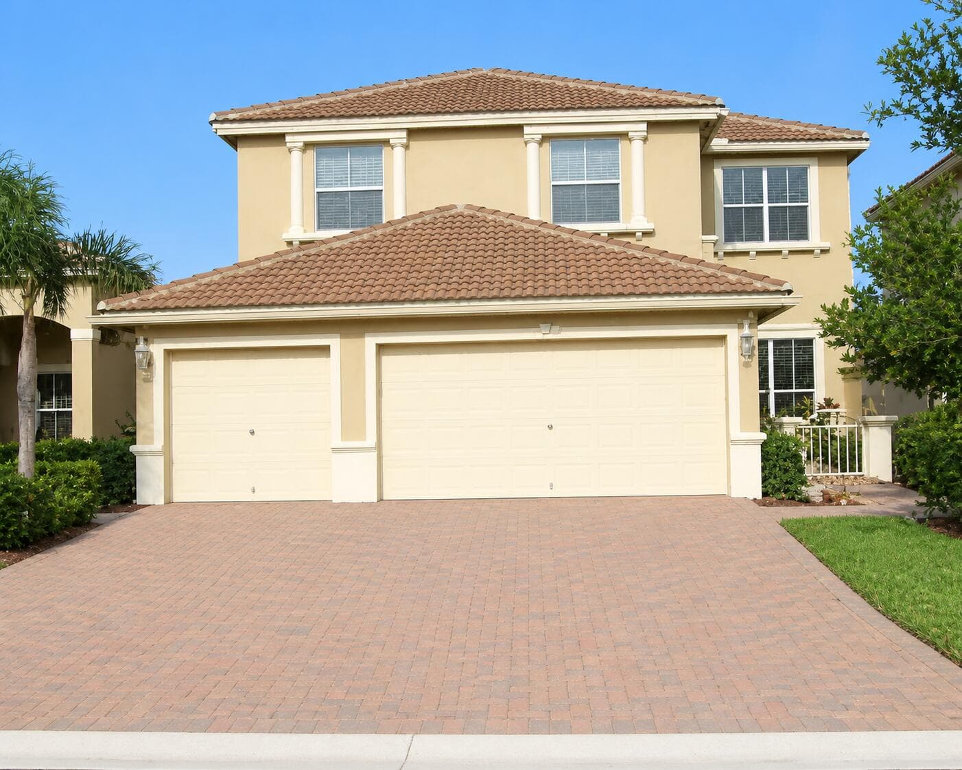 3945 Torres Circle, West Palm Beach, FL 33409 — photo 1 of 21