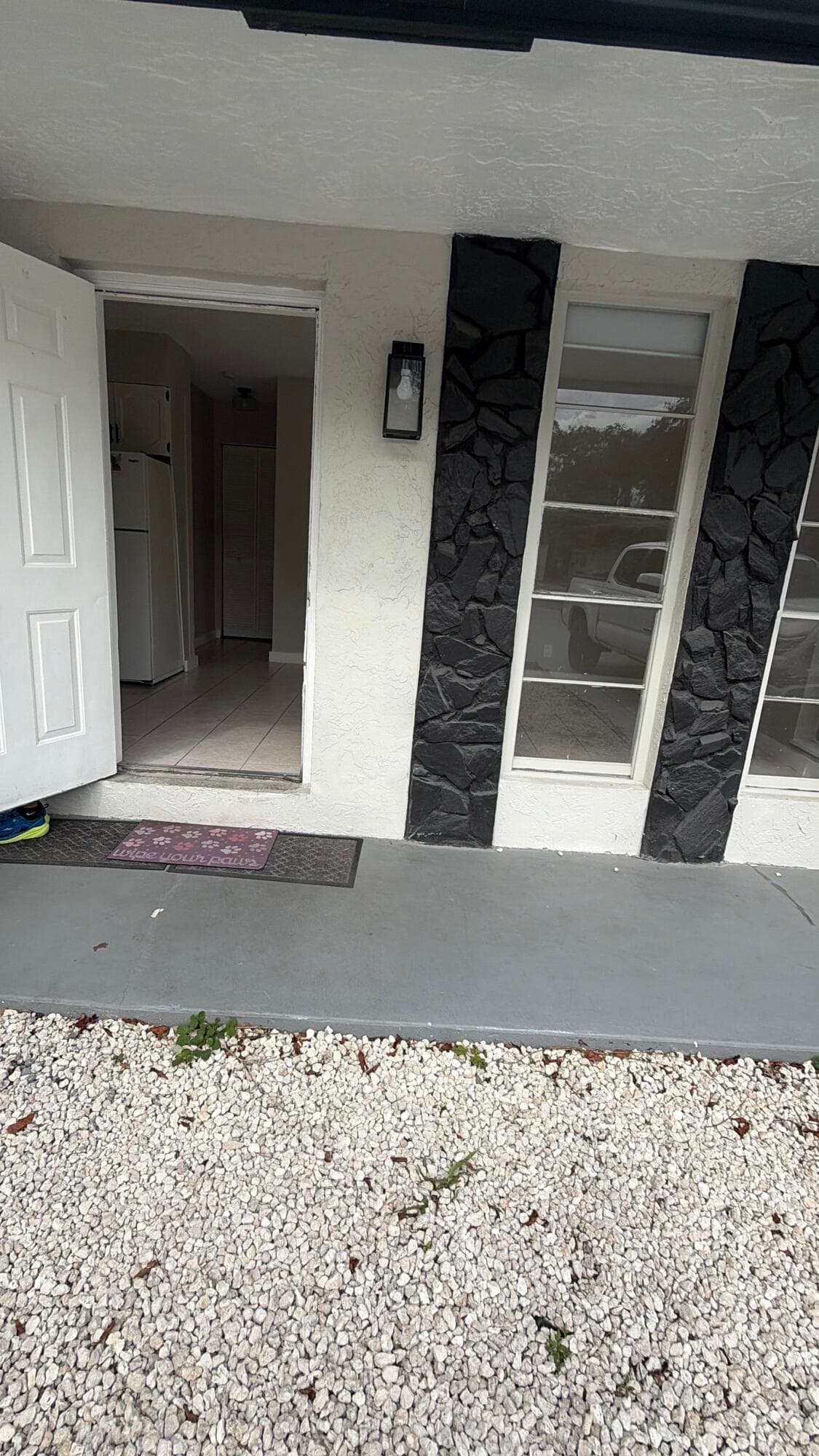 47 SE 13th Street 2, Dania Beach, FL 33004 — photo 1 of 17