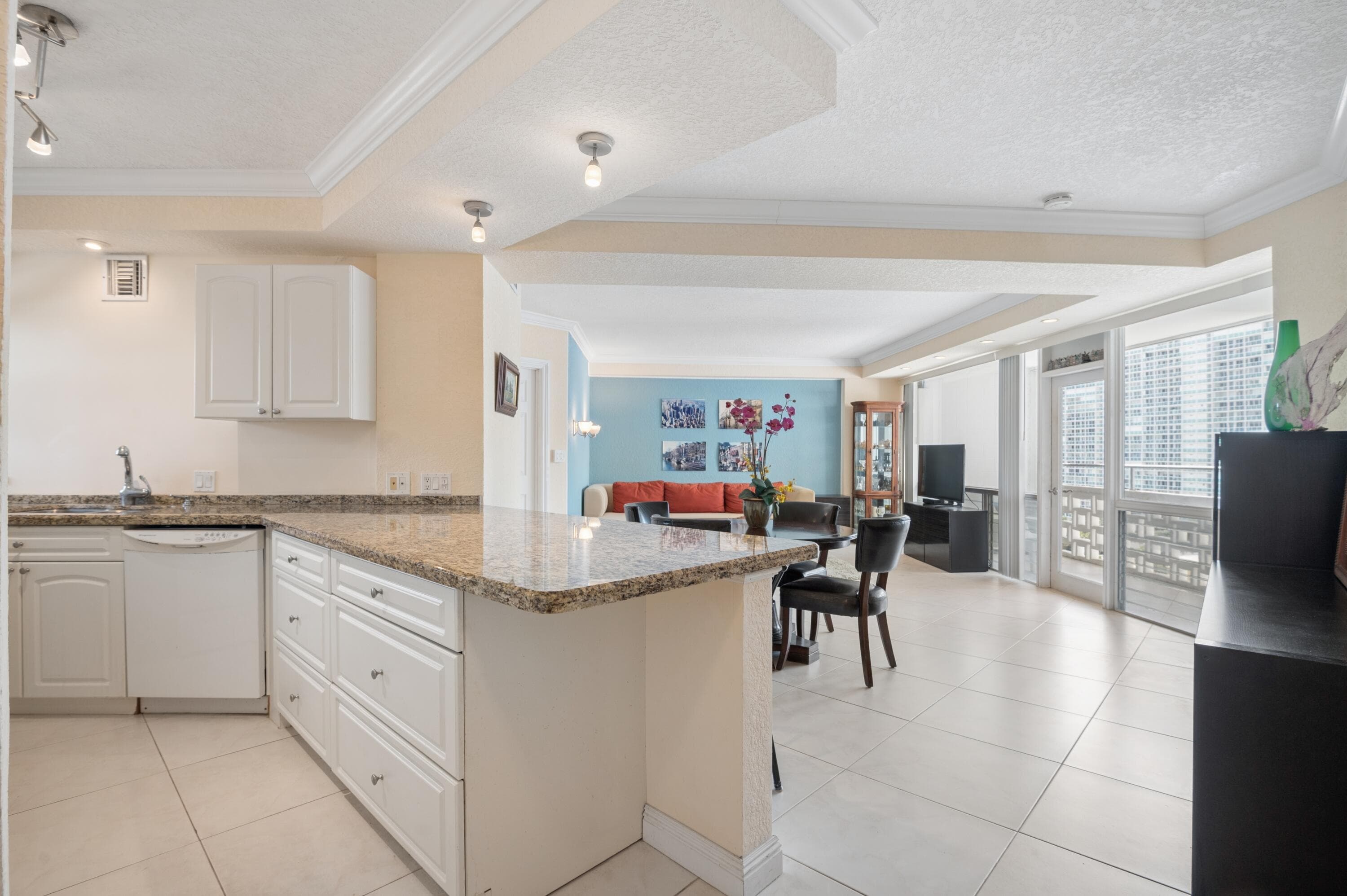 1900 S Ocean Drive 1006, Fort Lauderdale, FL 33316 — photo 1 of 31