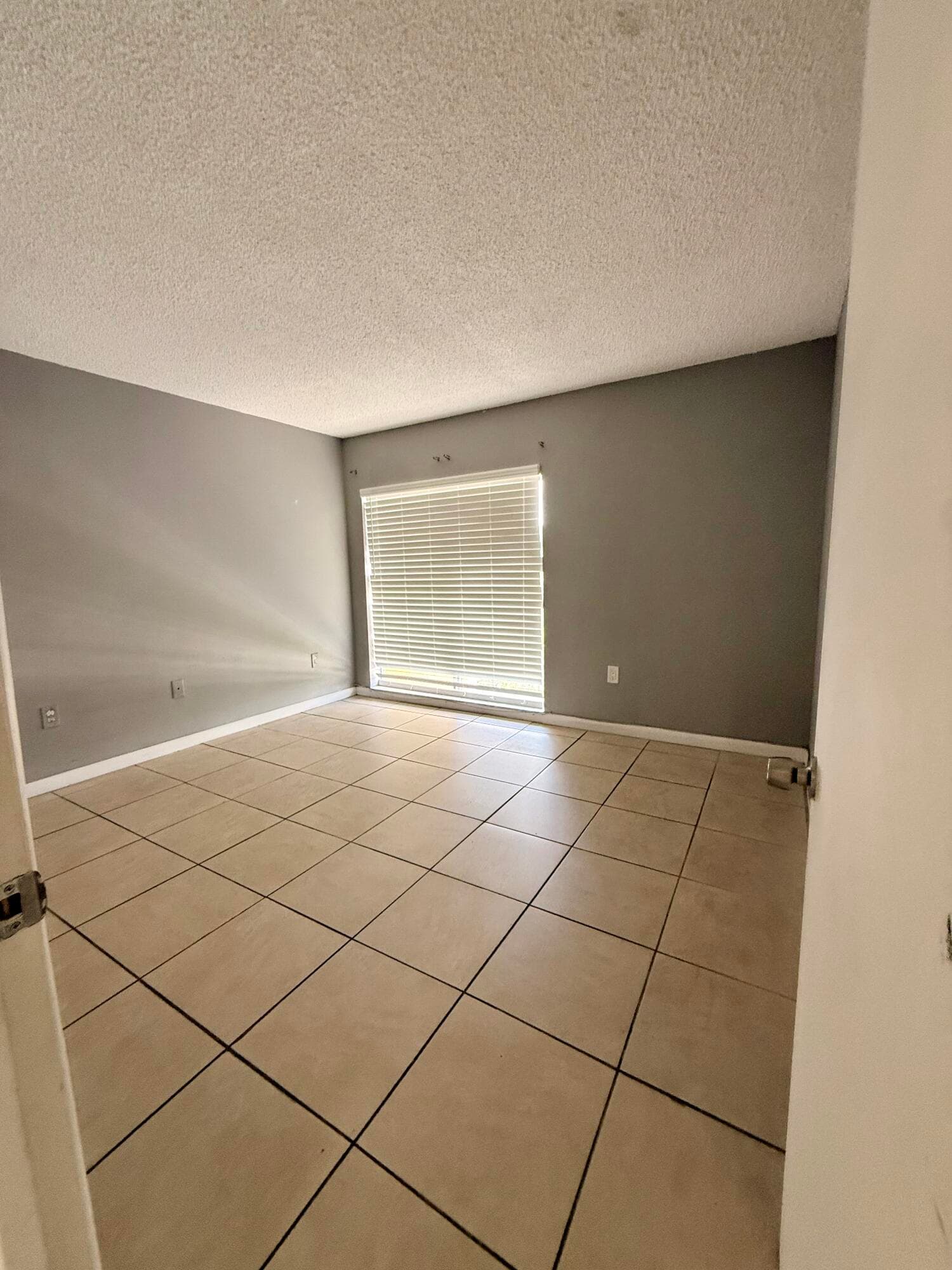 8775 Park Boulevard 412, Miami, FL 33172 — photo 6 of 9