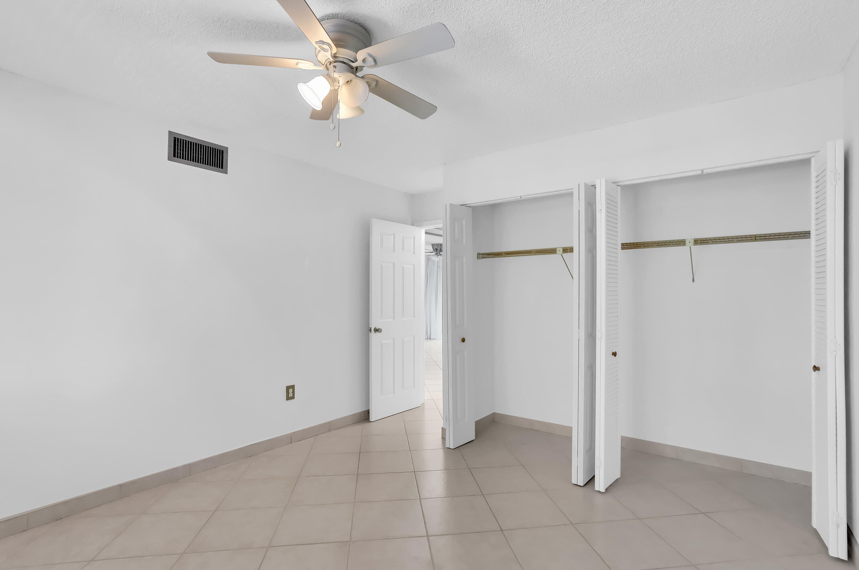 4290 Deste Court 301, Lake Worth, FL 33467 — photo 13 of 19