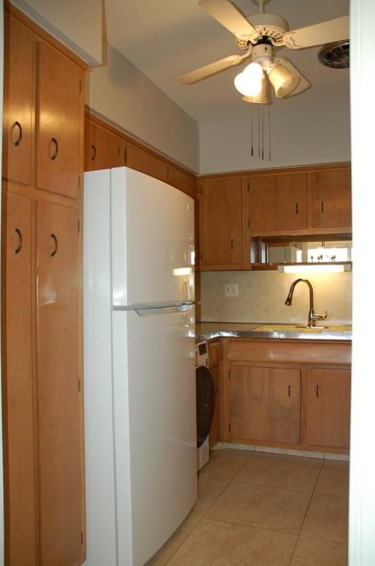 600 Layne Boulevard 201, Hallandale Beach, FL 33009 — photo 9 of 35