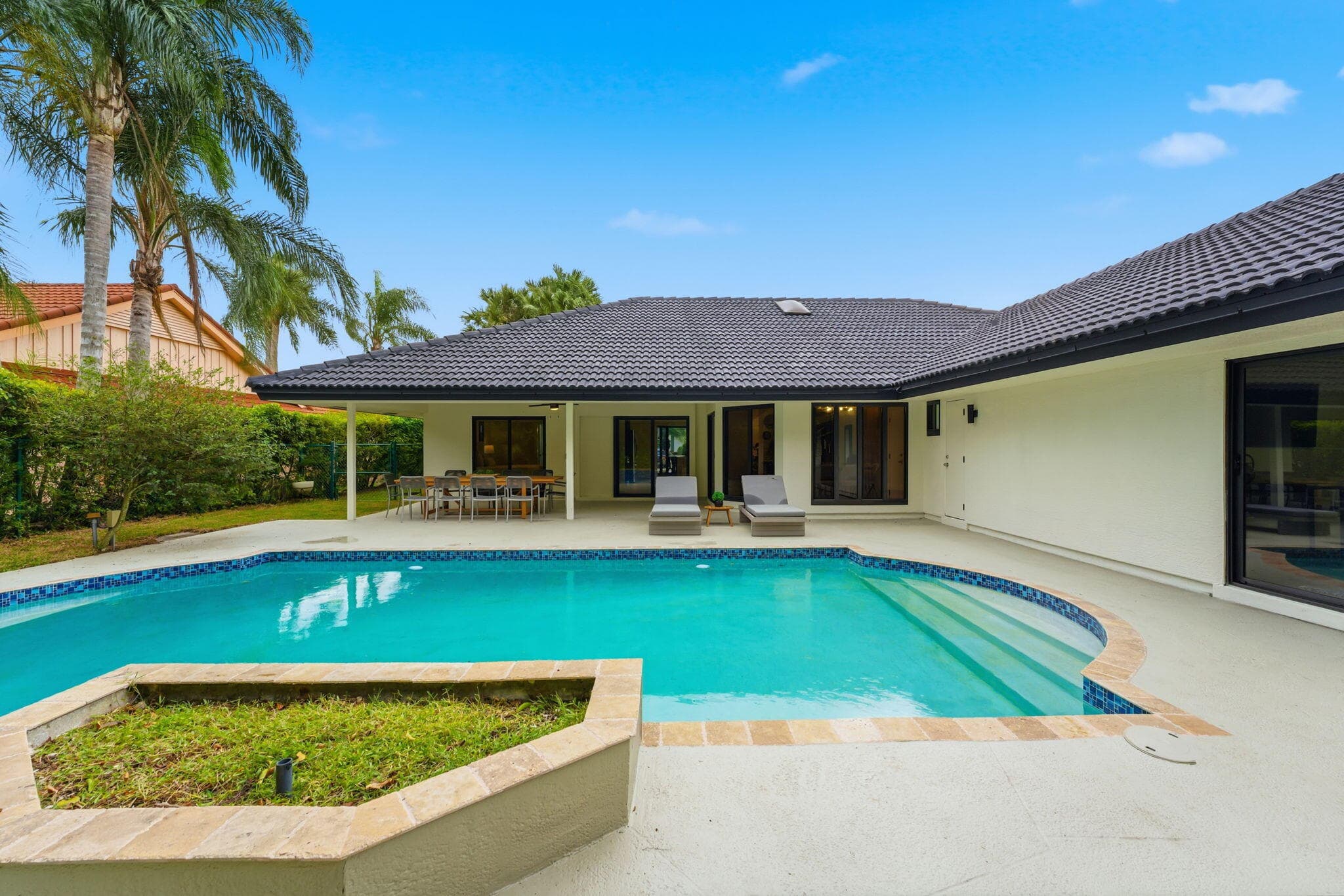 2 Dunbar Road, Palm Beach Gardens, FL 33418 — photo 36 of 44