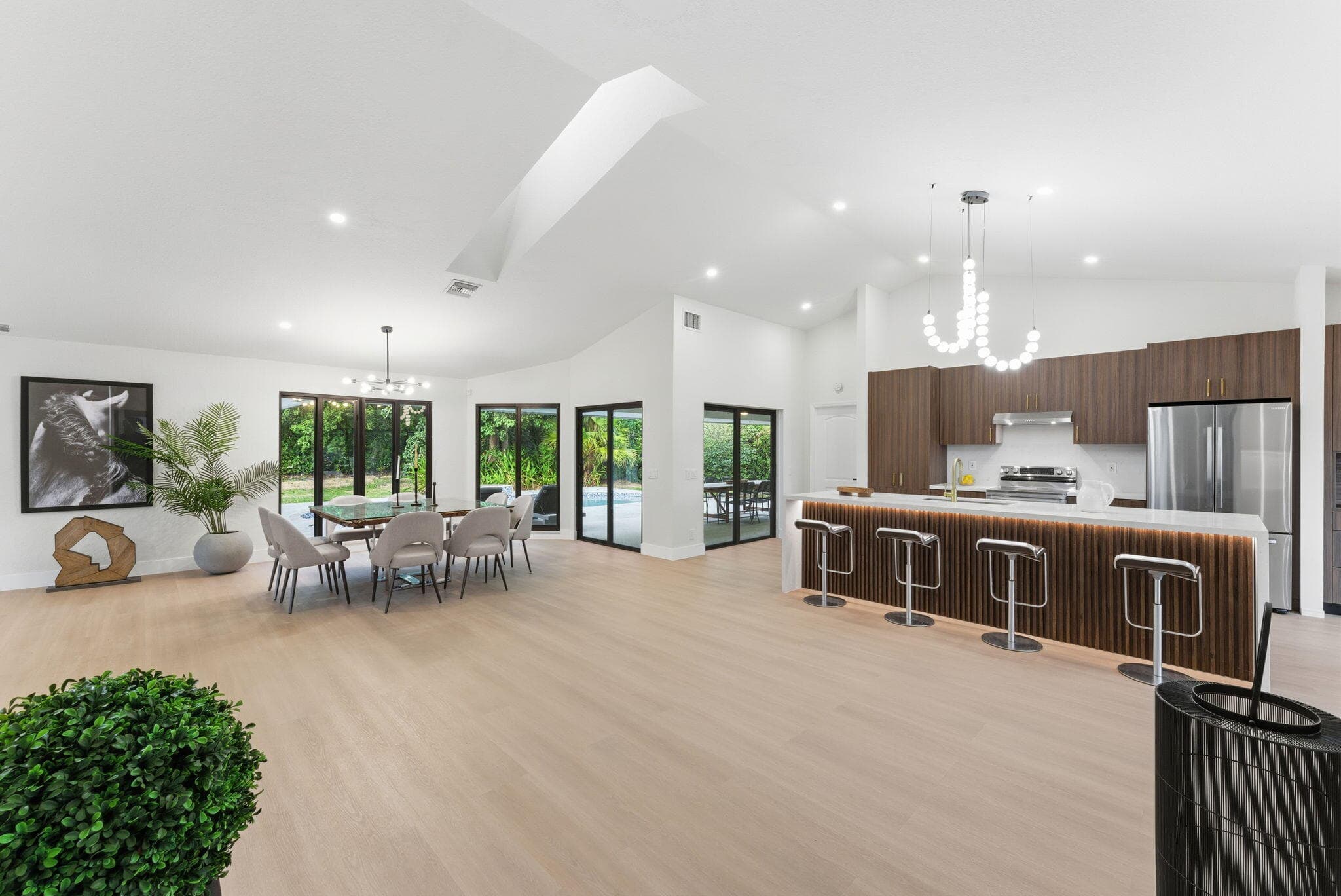 2 Dunbar Road, Palm Beach Gardens, FL 33418 — photo 14 of 44