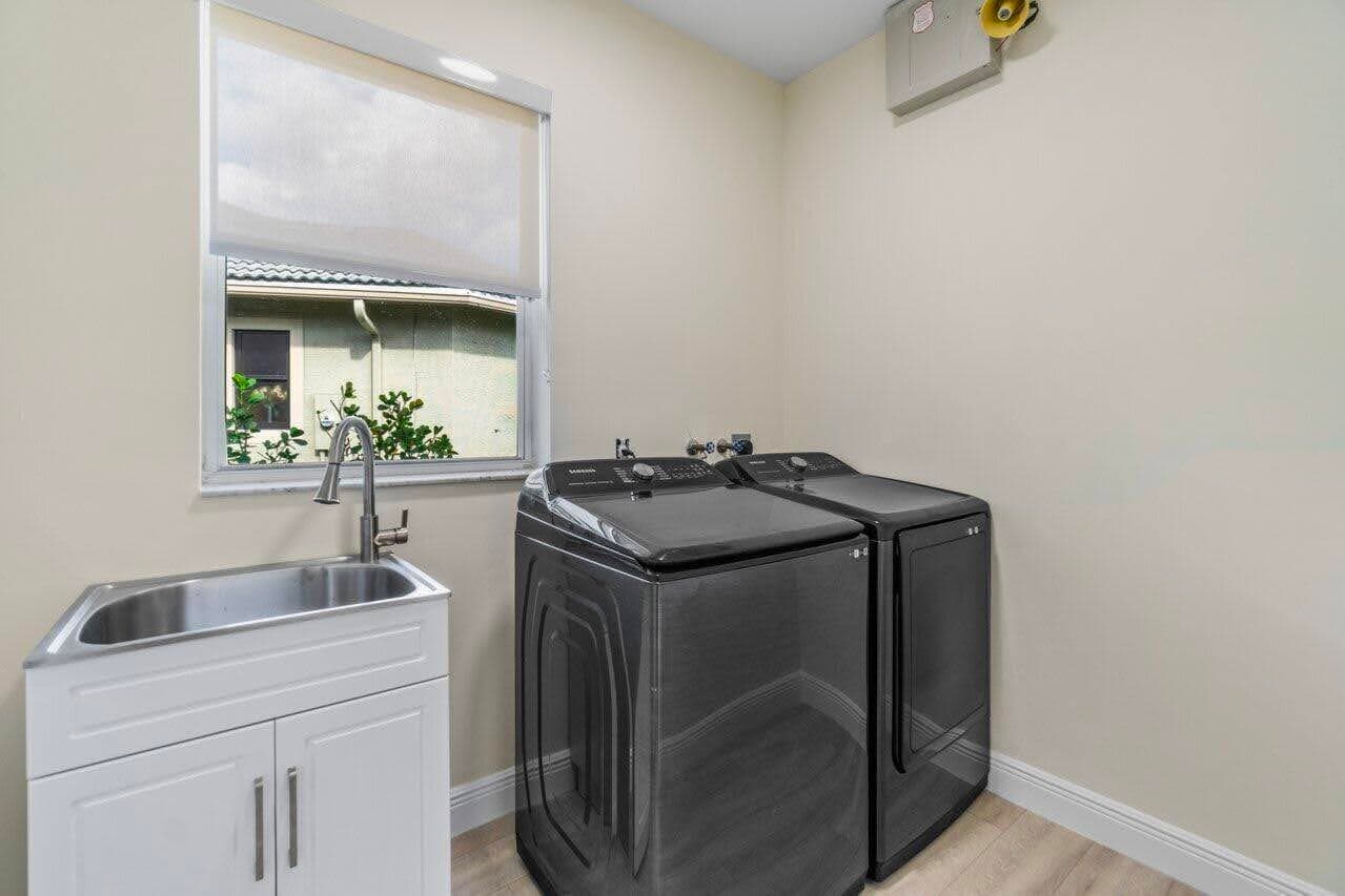 15621 Latina Place, Wellington, FL 33414 — photo 33 of 47