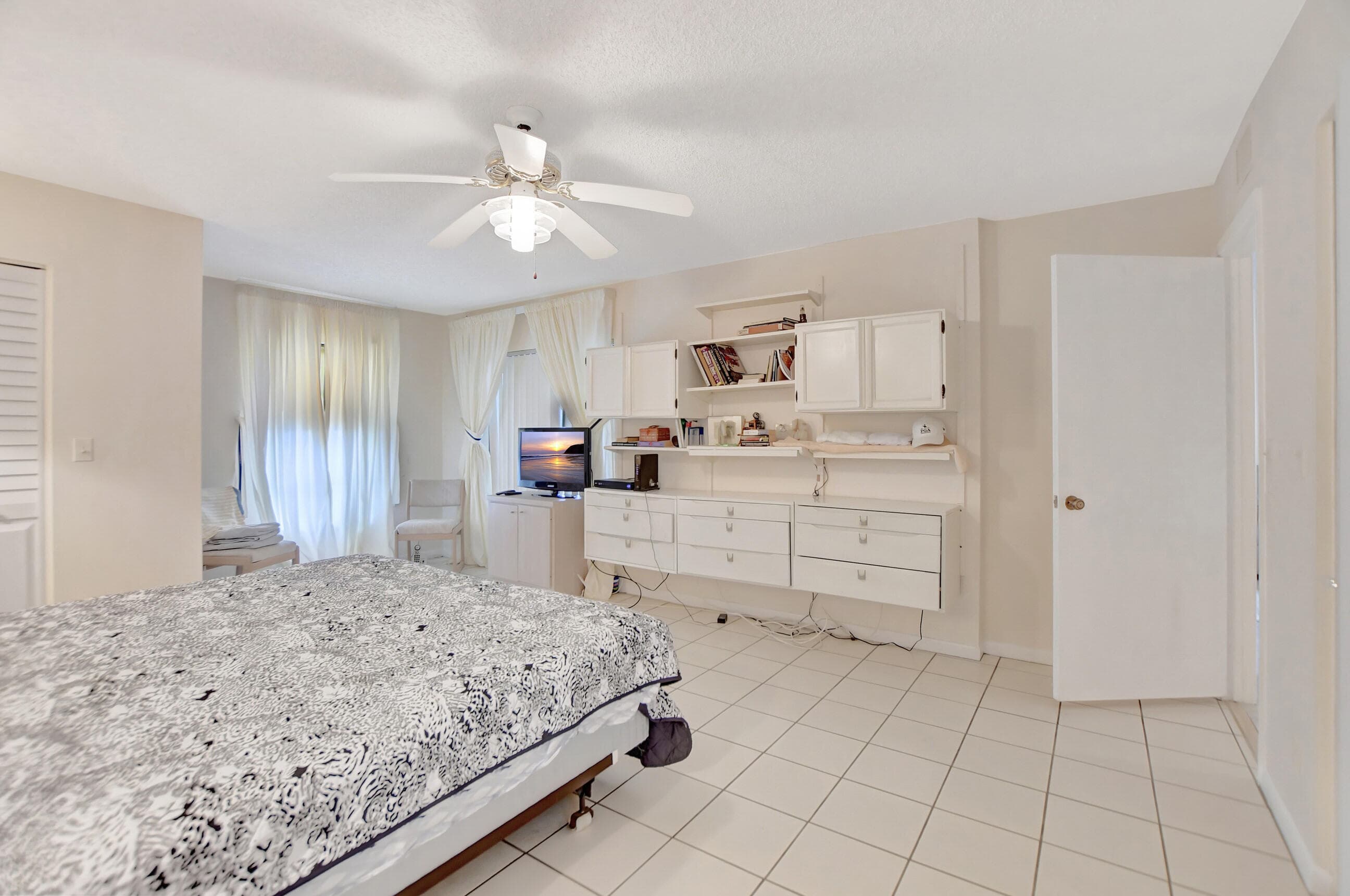 7310 Ashford Place 405, Delray Beach, FL 33446 — photo 17 of 47