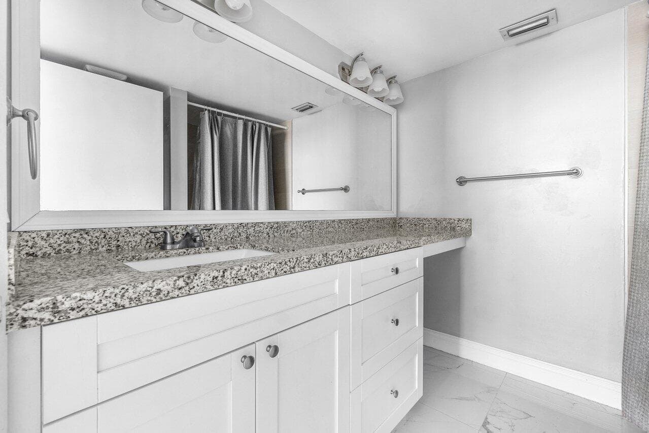 7310 Ashford Place 704, Delray Beach, FL 33446 — photo 7 of 28
