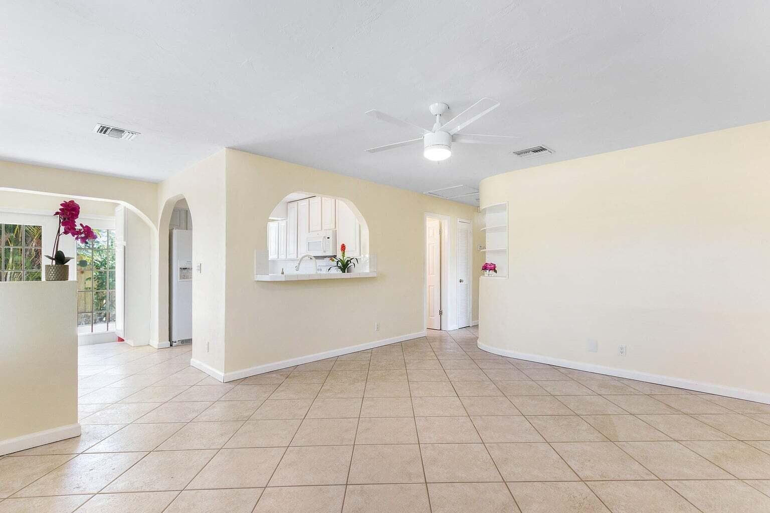 272 NE 13th Street, Delray Beach, FL 33444 — photo 5 of 41