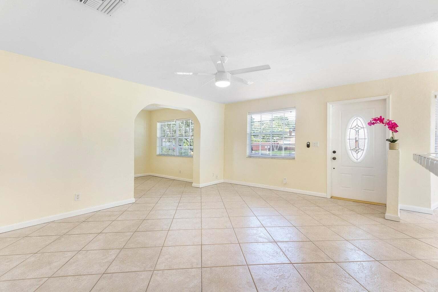 272 NE 13th Street, Delray Beach, FL 33444 — photo 6 of 41
