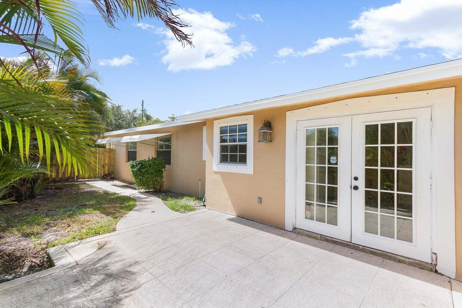 272 NE 13th Street, Delray Beach, FL 33444 — photo 24 of 41