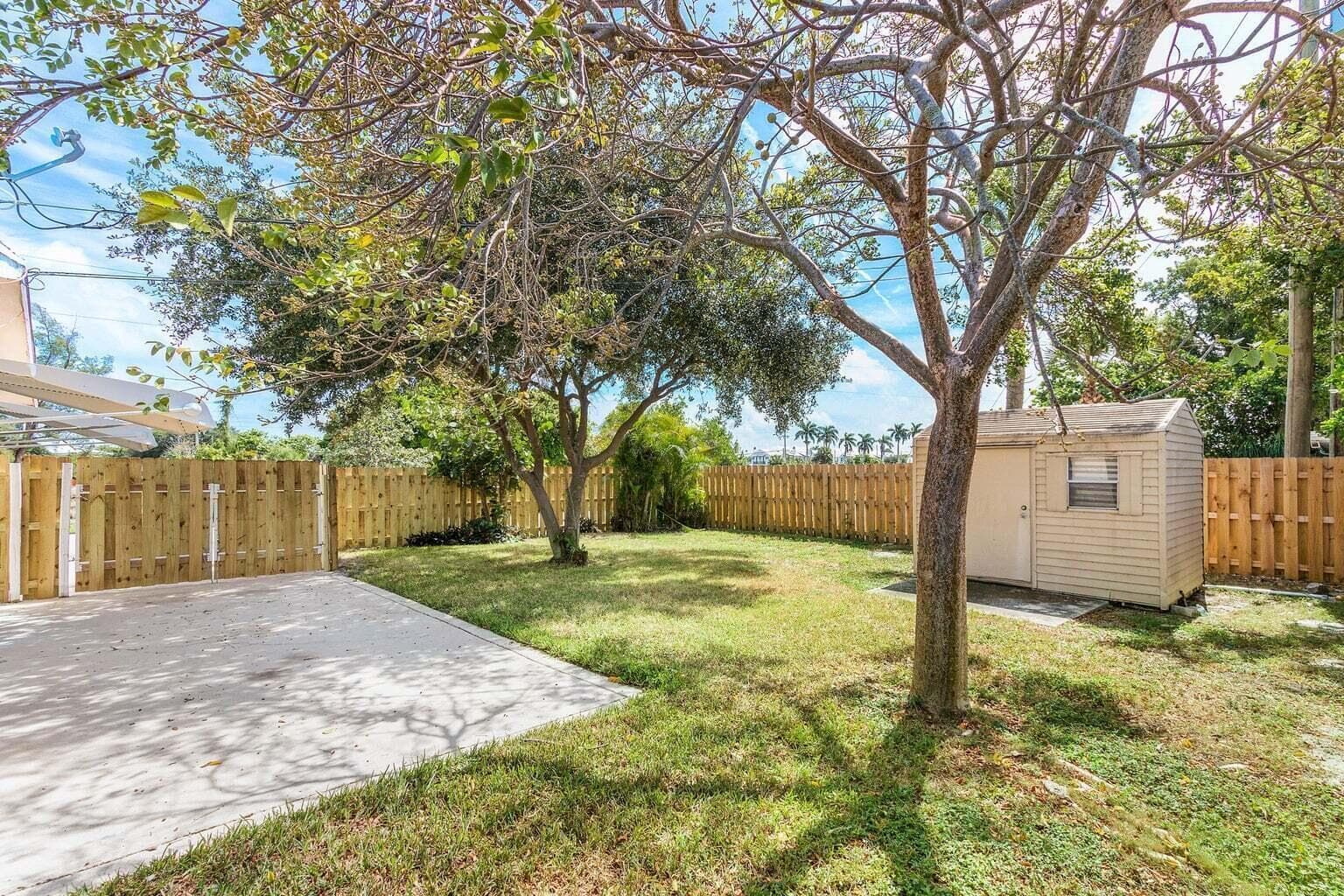 272 NE 13th Street, Delray Beach, FL 33444 — photo 30 of 41