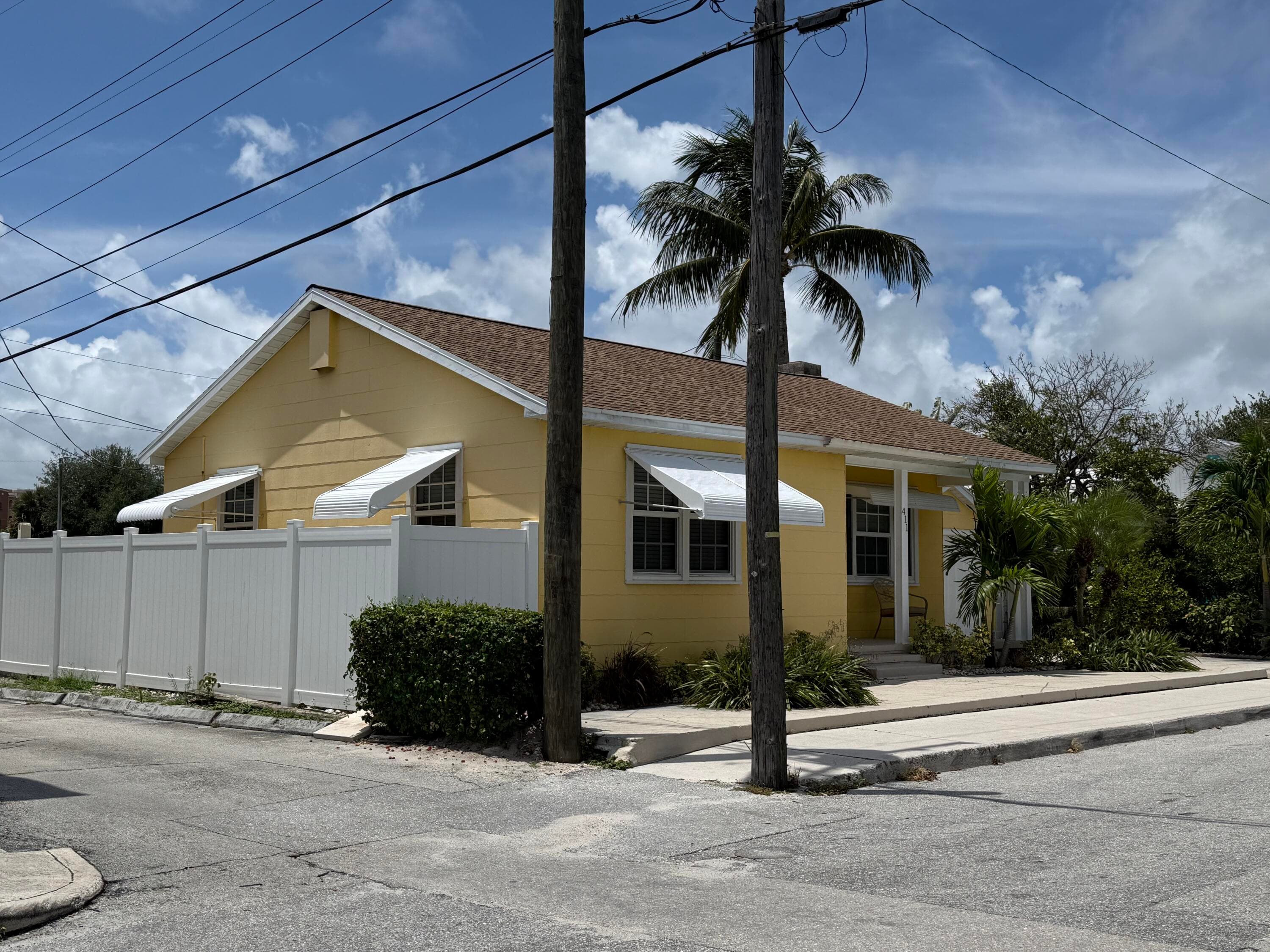 411 3rd Avenue N, Lake Worth Beach, FL 33460 — photo 28 of 39