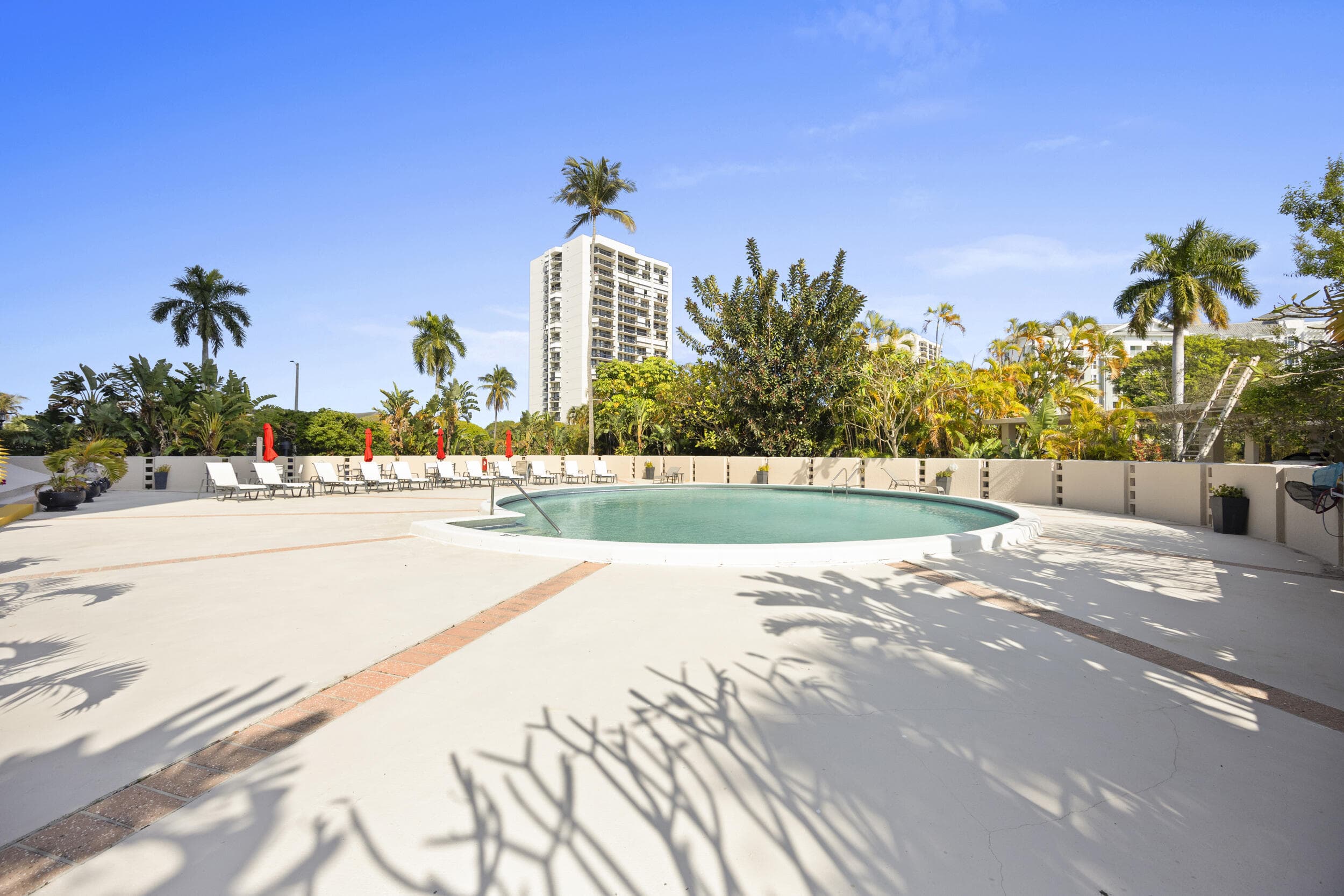 2425 Presidential Way Ph2, West Palm Beach, FL 33401 — photo 33 of 37