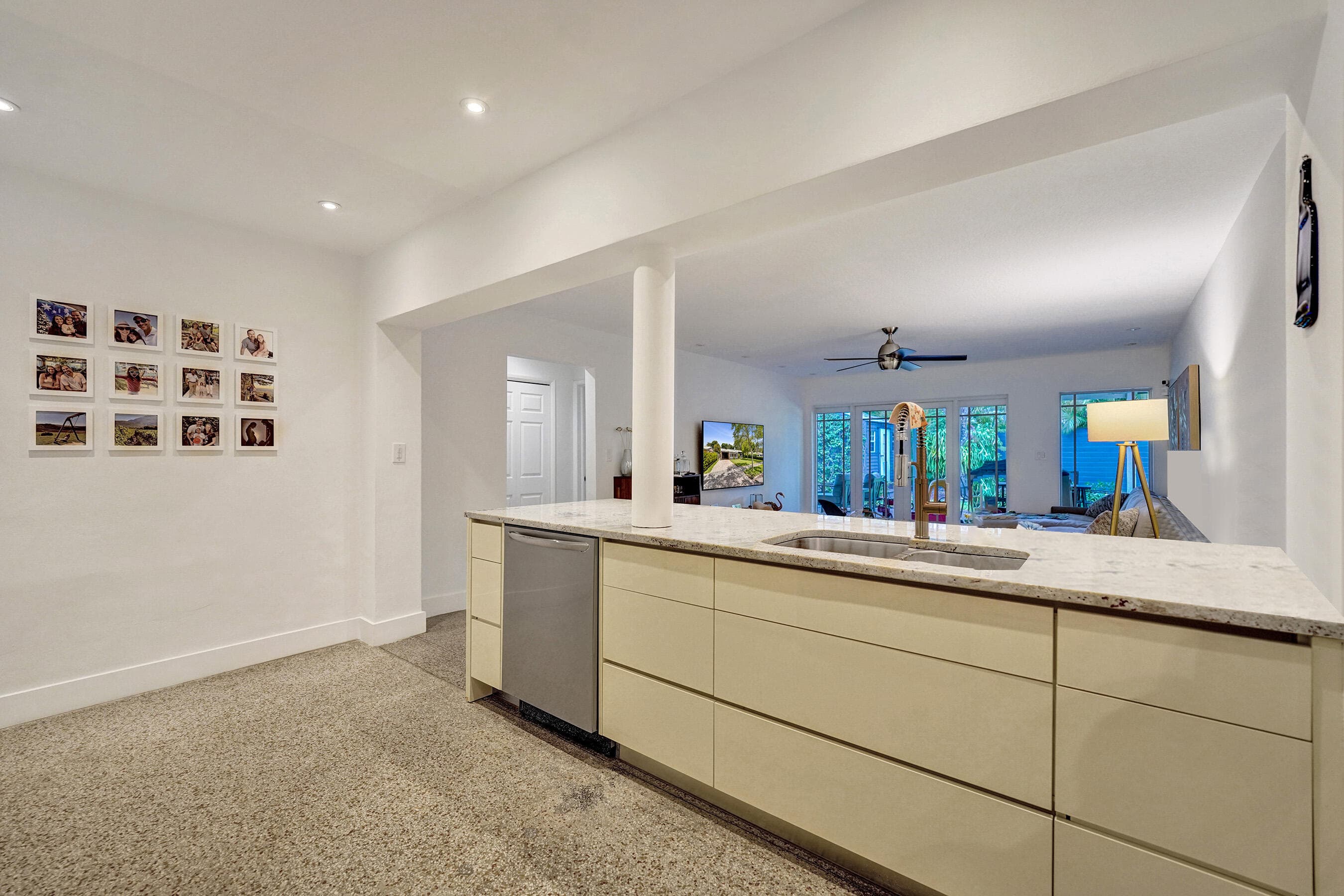929 SW 18th Court, Fort Lauderdale, FL 33315 — photo 12 of 46