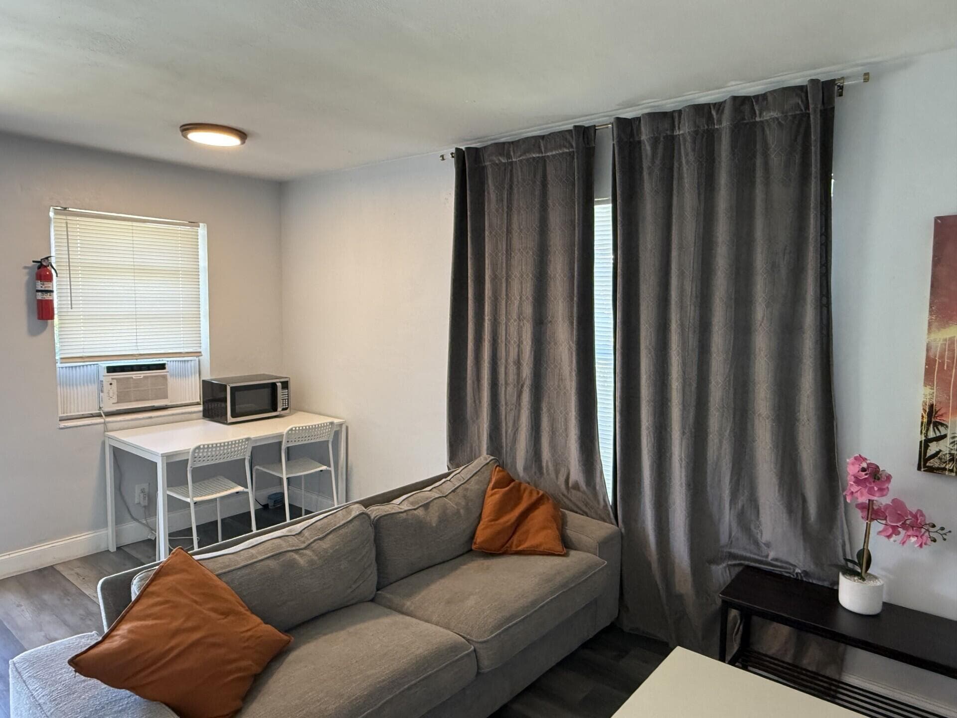 131 E 27th Street 5, Riviera Beach, FL 33404 — photo 3 of 7