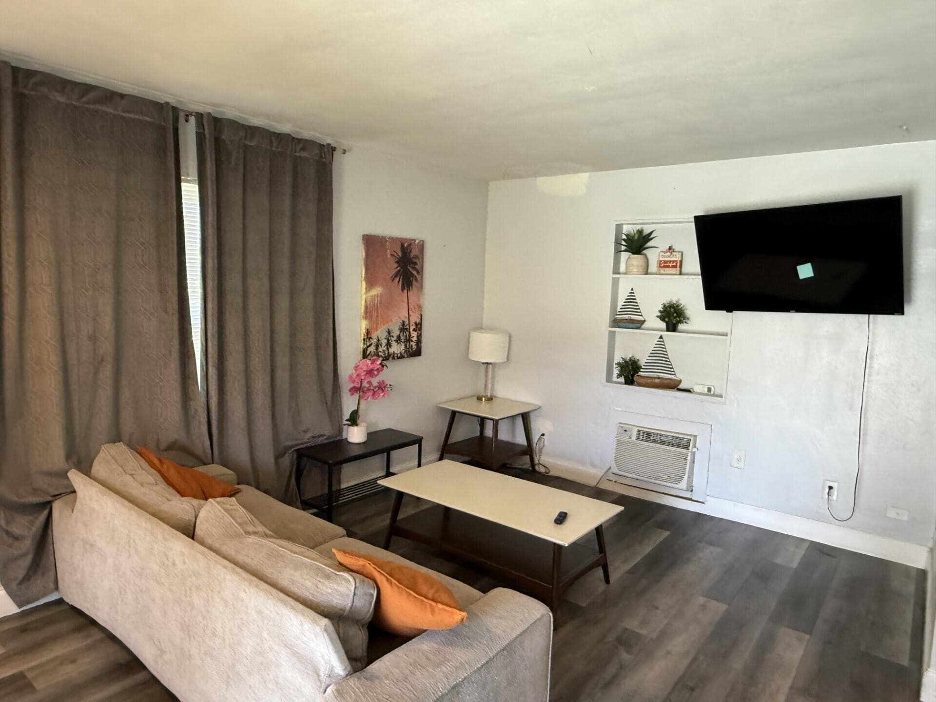 131 E 27th Street 5, Riviera Beach, FL 33404 — photo 2 of 7