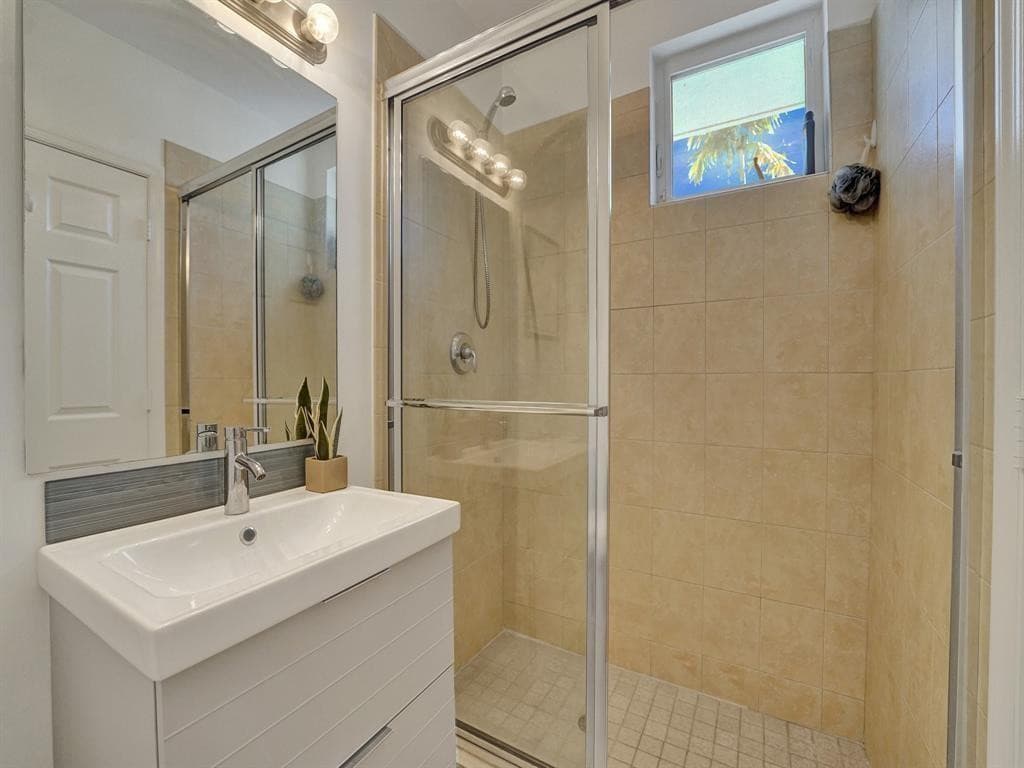 703 SE 16th Court, Fort Lauderdale, FL 33316 — photo 35 of 36
