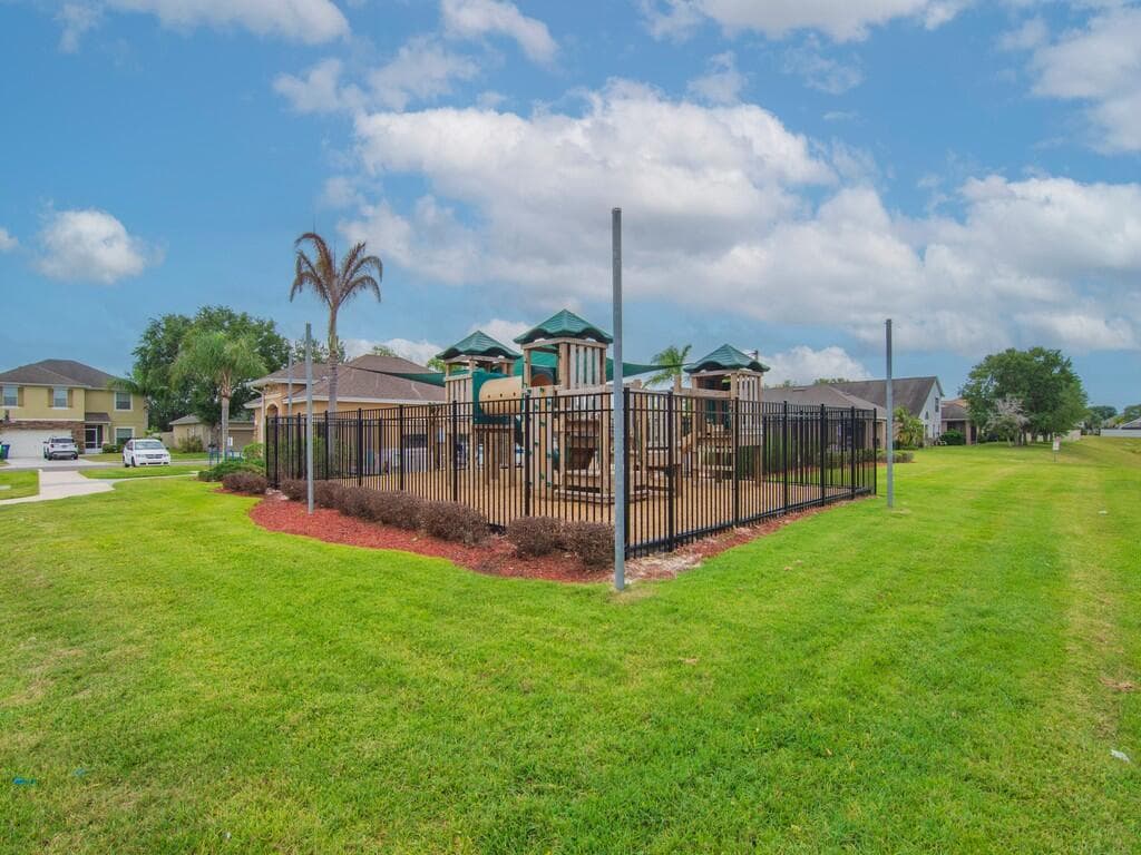 475 SW Moray Dr Drive, Palm Bay, FL 32908 — photo 20 of 23
