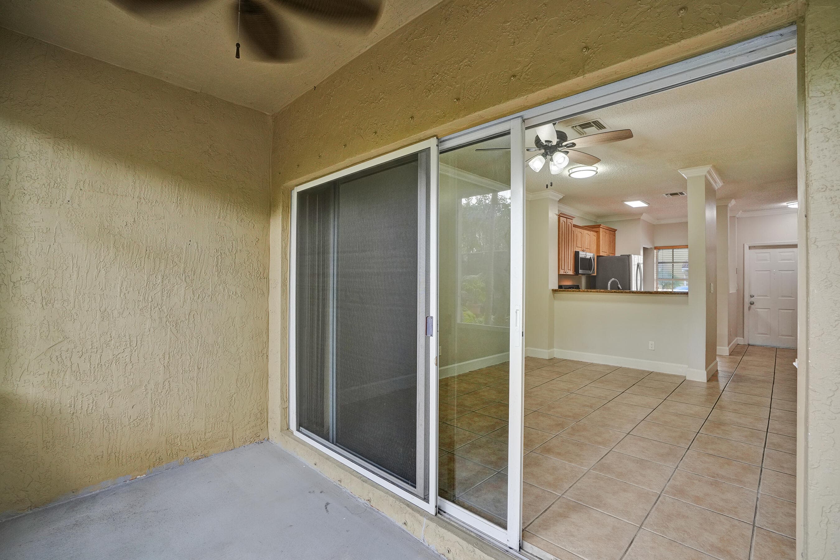 752 SW 122nd Terrace, Pembroke Pines, FL 33025 — photo 17 of 40
