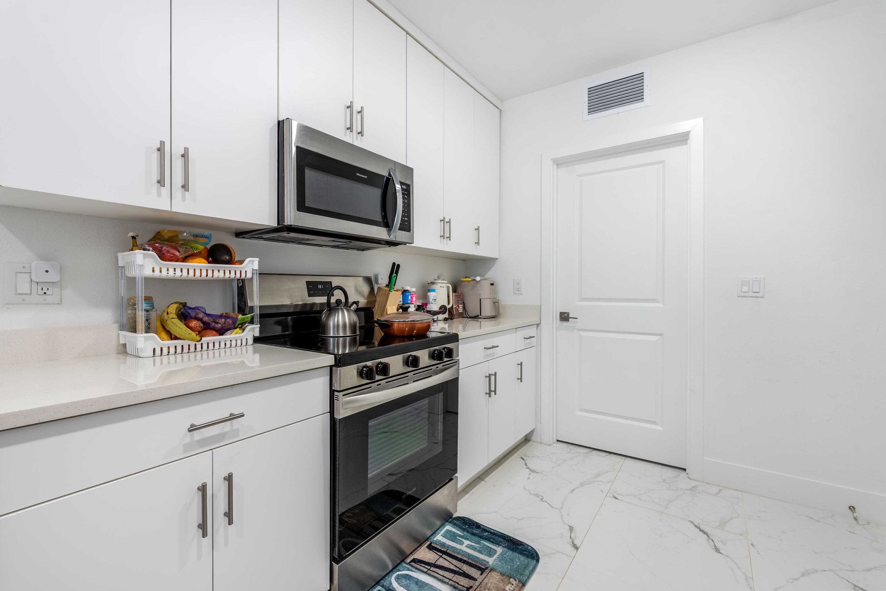408 NW 12th Avenue, Boynton Beach, FL 33435 — photo 12 of 31