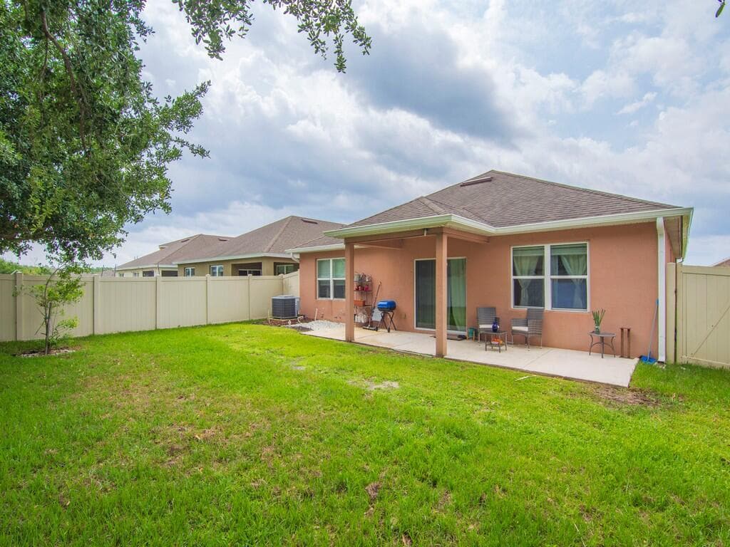 475 SW Moray Dr Drive, Palm Bay, FL 32908 — photo 18 of 23