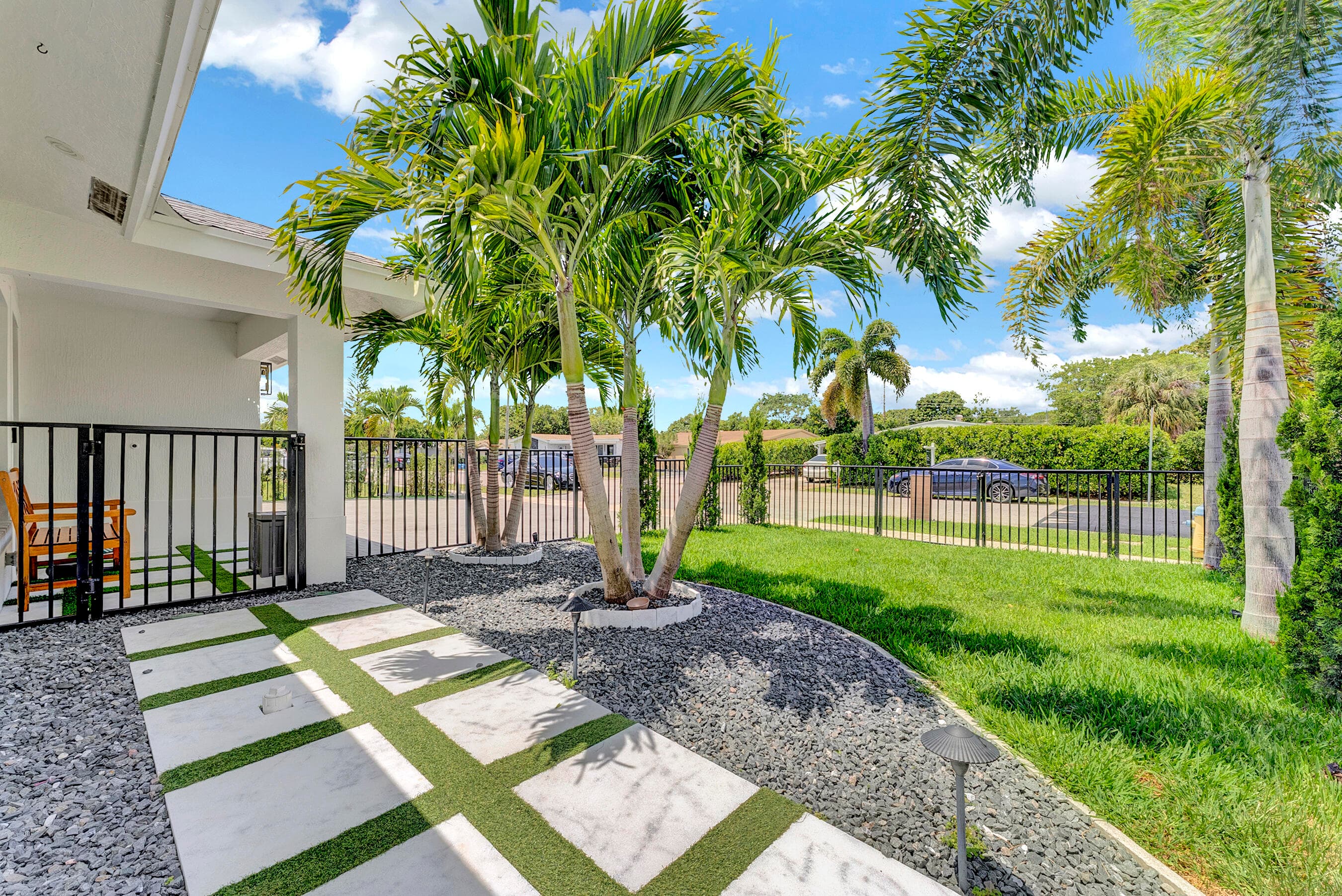 413 SW 15th Avenue, Delray Beach, FL 33444 — photo 5 of 38
