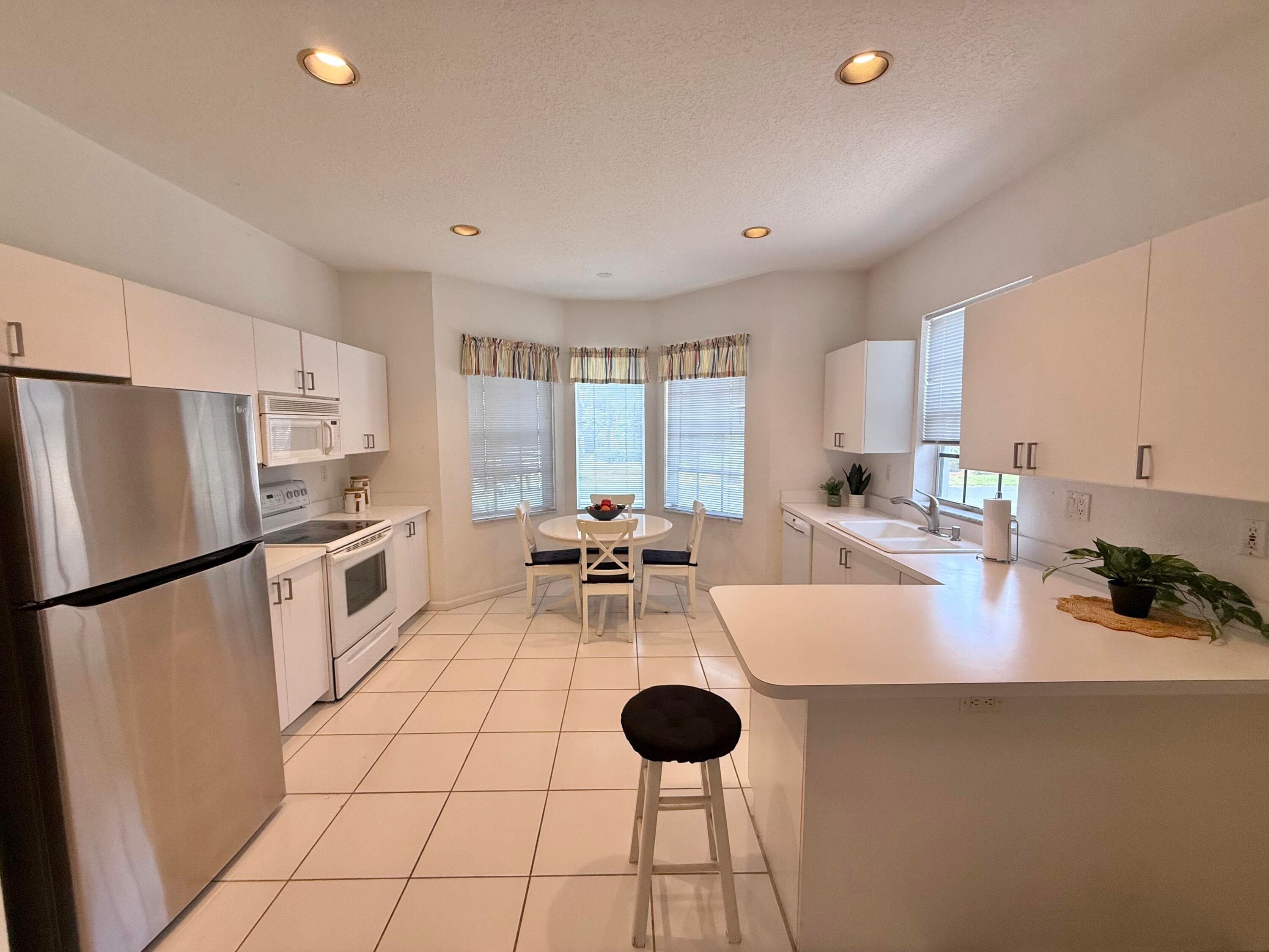 22821 Windsor Wood Court, Boca Raton, FL 33433 — photo 4 of 23