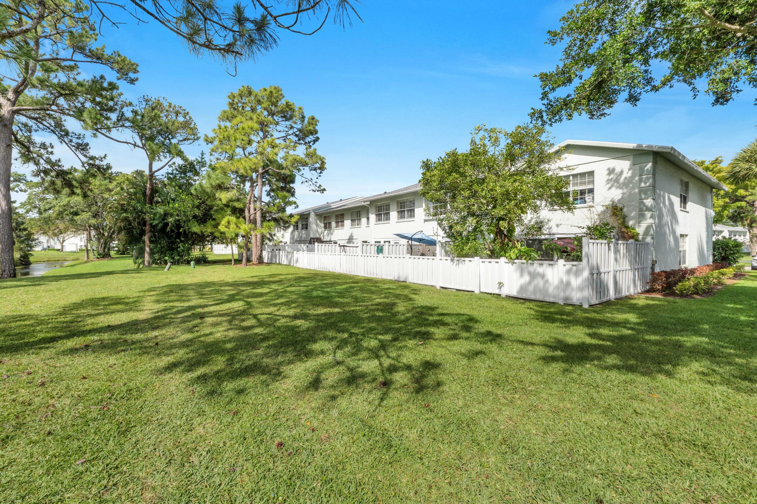 3714 Savoy Lane B, West Palm Beach, FL 33417 — photo 30 of 37