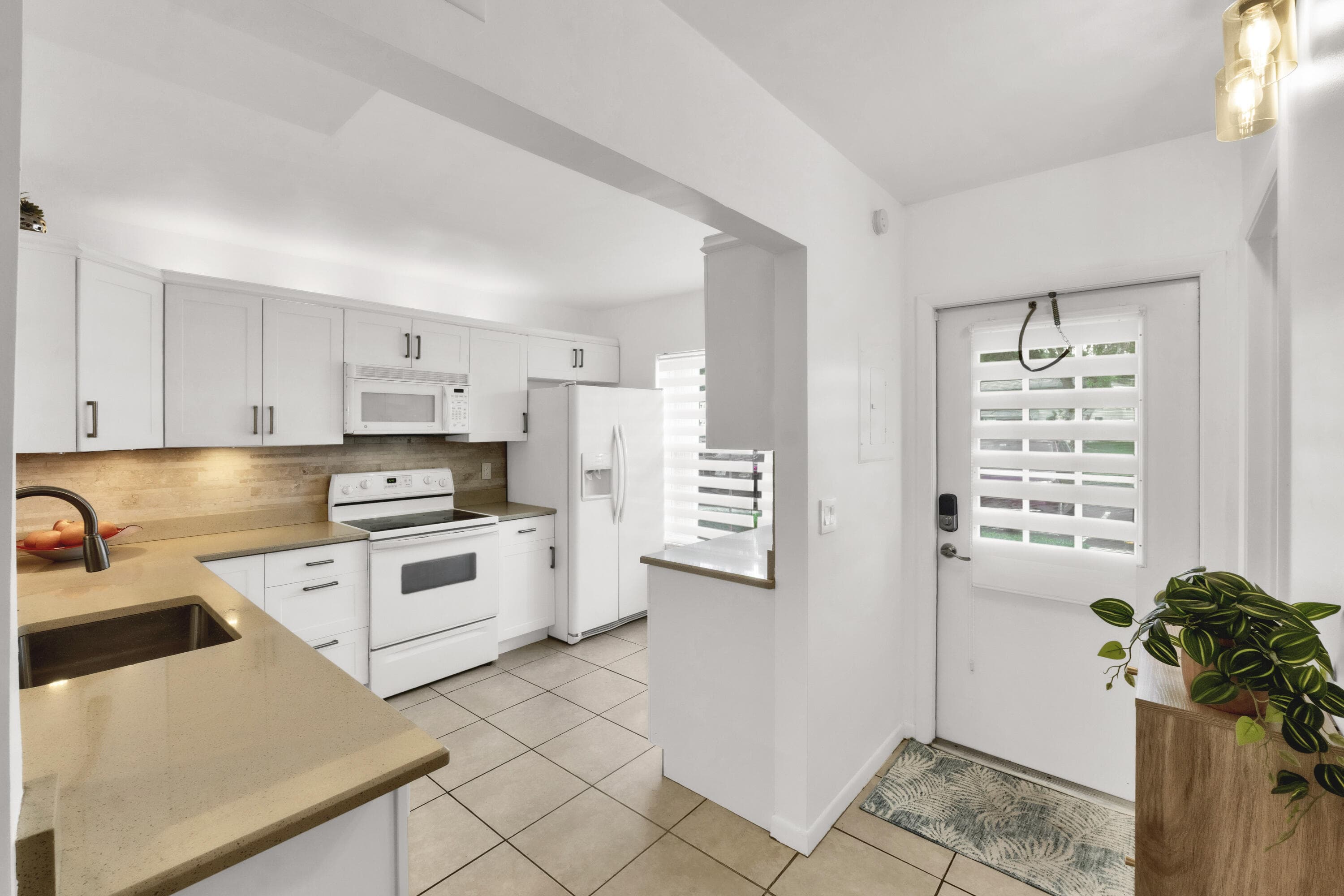 3714 Savoy Lane B, West Palm Beach, FL 33417 — photo 12 of 37