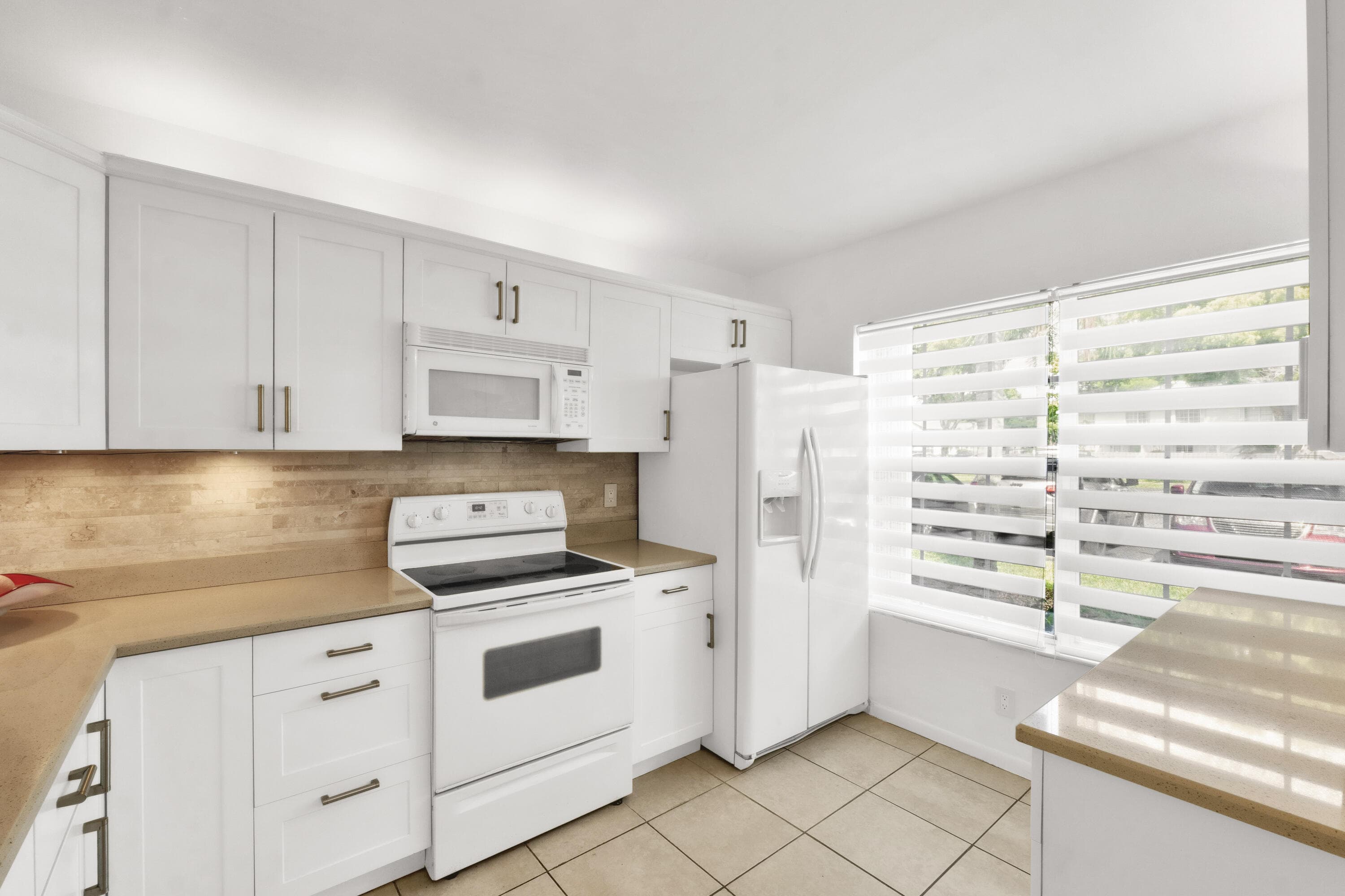 3714 Savoy Lane B, West Palm Beach, FL 33417 — photo 13 of 37