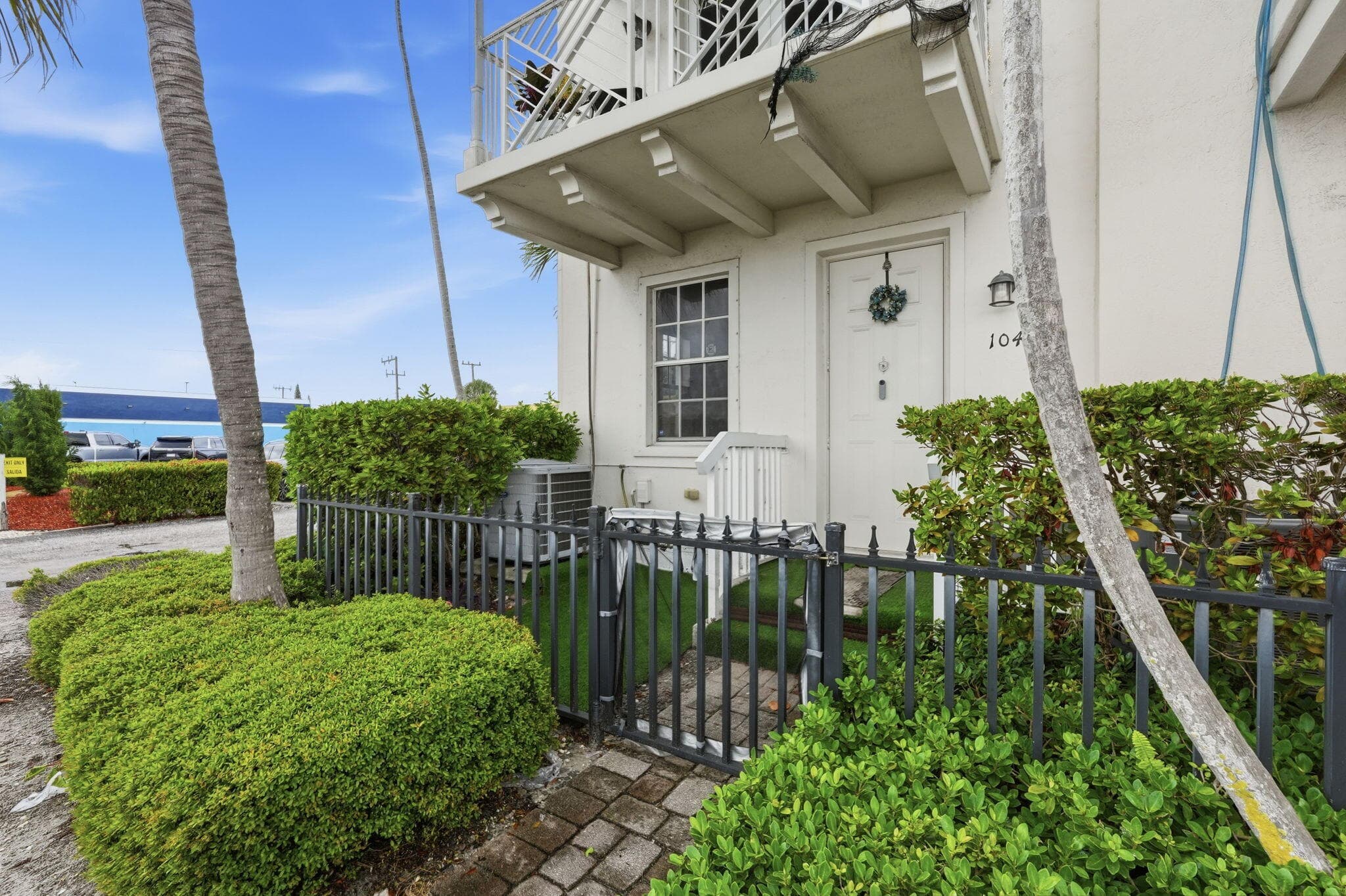 310 N Dixie Highway 104, Lake Worth Beach, FL 33460 — photo 2 of 35