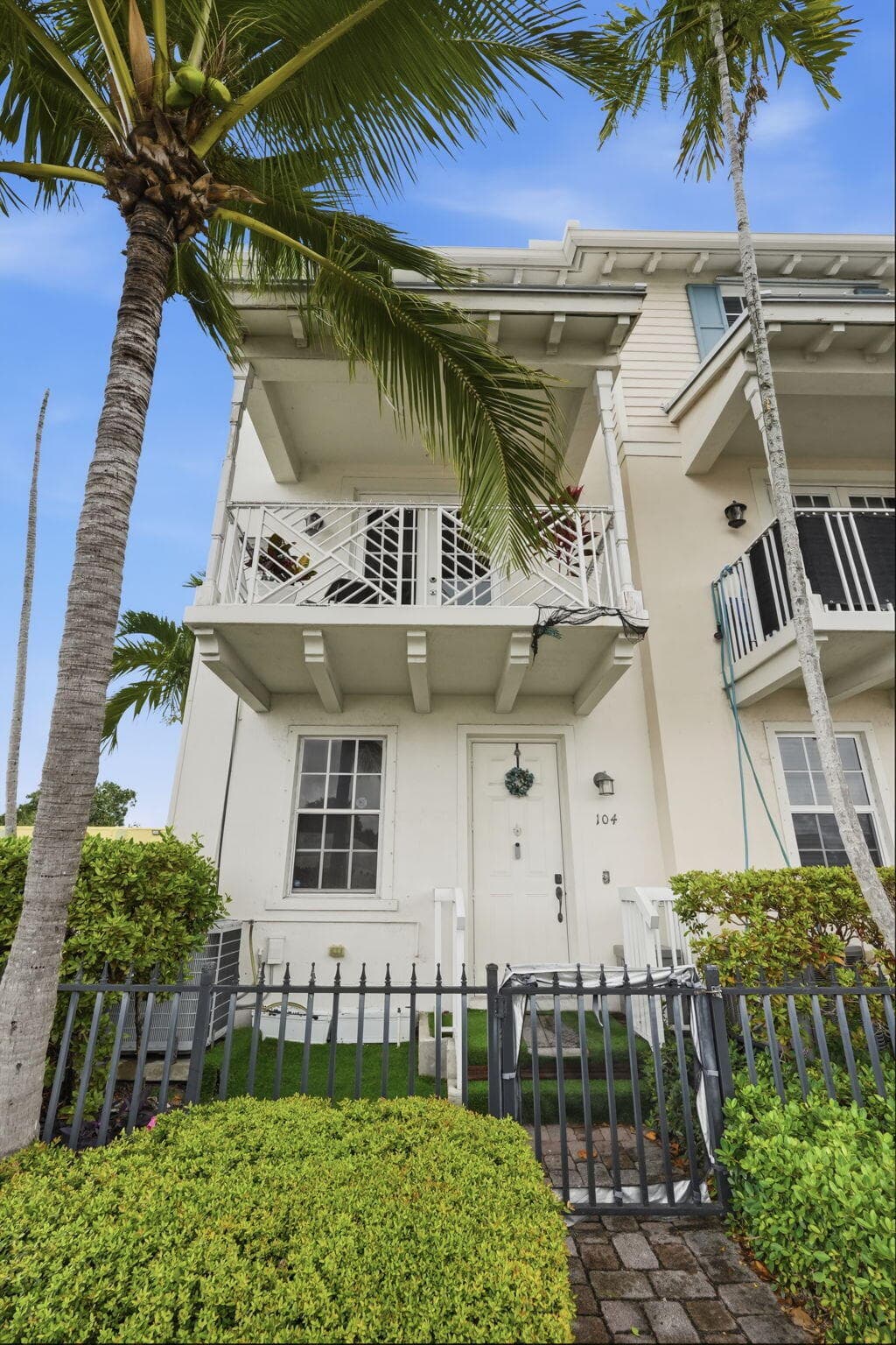 310 N Dixie Highway 104, Lake Worth Beach, FL 33460 — photo 1 of 35