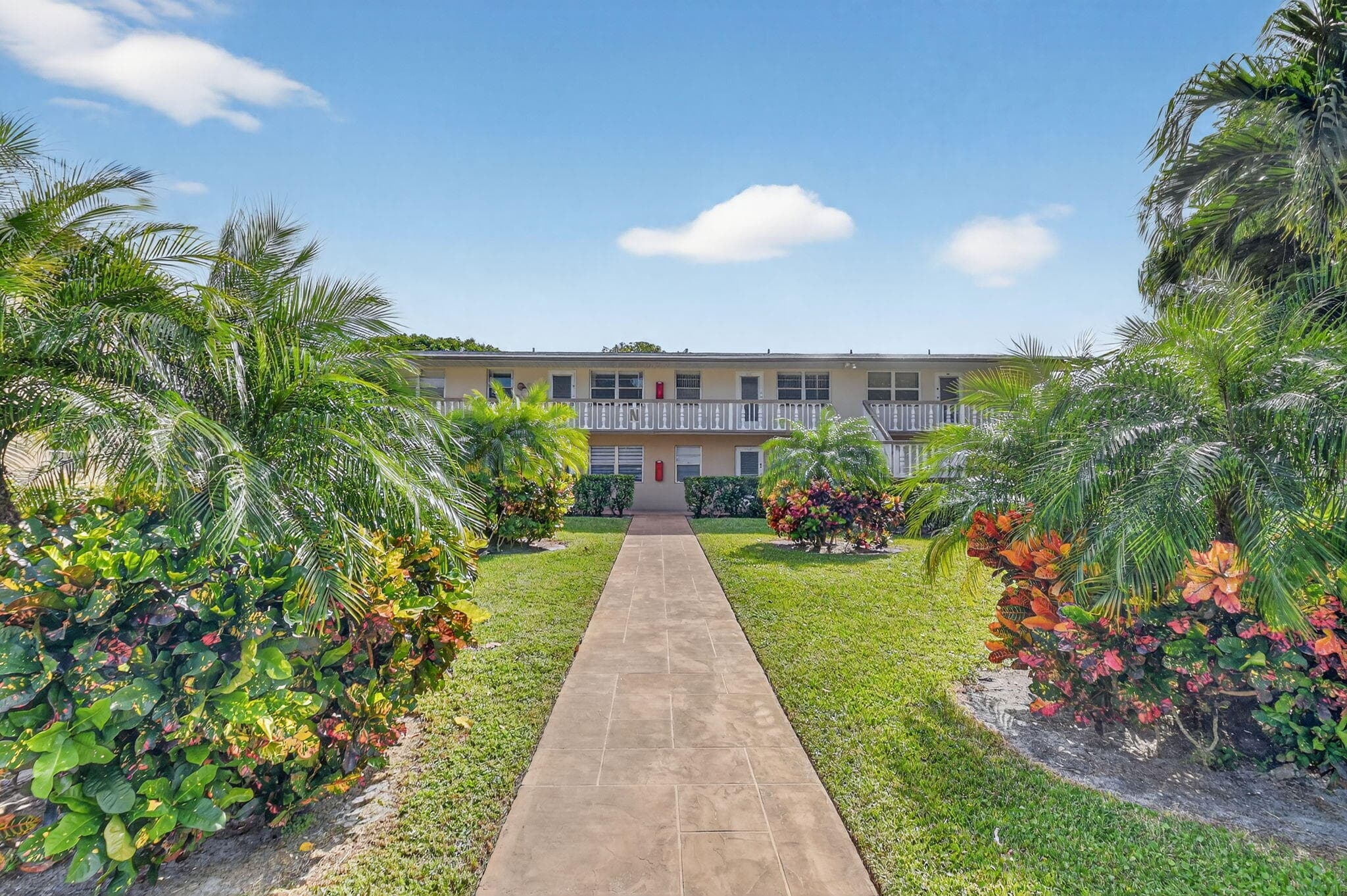 317 N Windsor N N, West Palm Beach, FL 33417 — photo 1 of 38