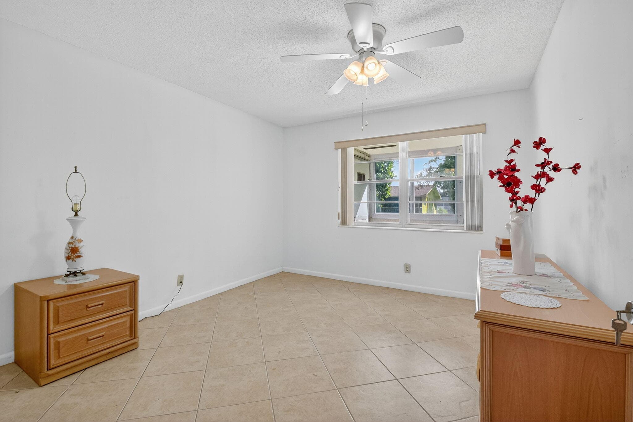317 N Windsor N N, West Palm Beach, FL 33417 — photo 14 of 38