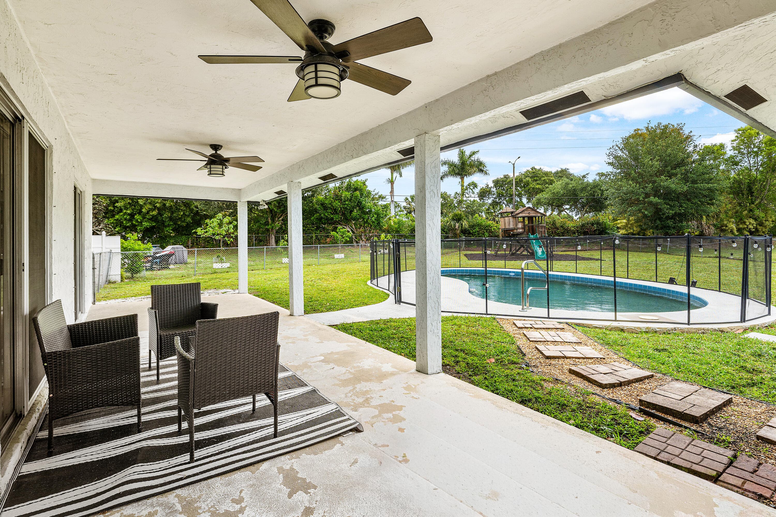 206 Parkwood Drive S, Royal Palm Beach, FL 33411 — photo 17 of 23