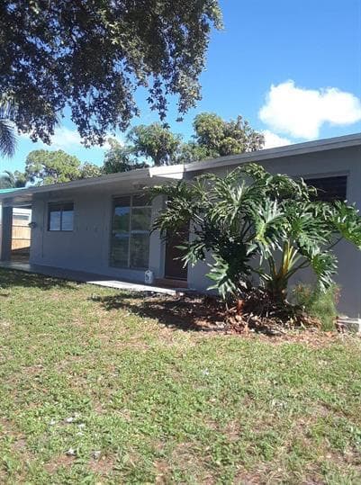 223 SE 14th Place, Deerfield Beach, FL 33441 — photo 1 of 13