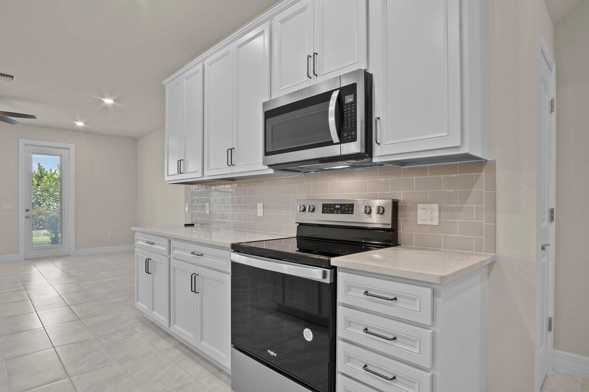 4837 Chantilly Road, Lake Worth, FL 33467 — photo 4 of 27
