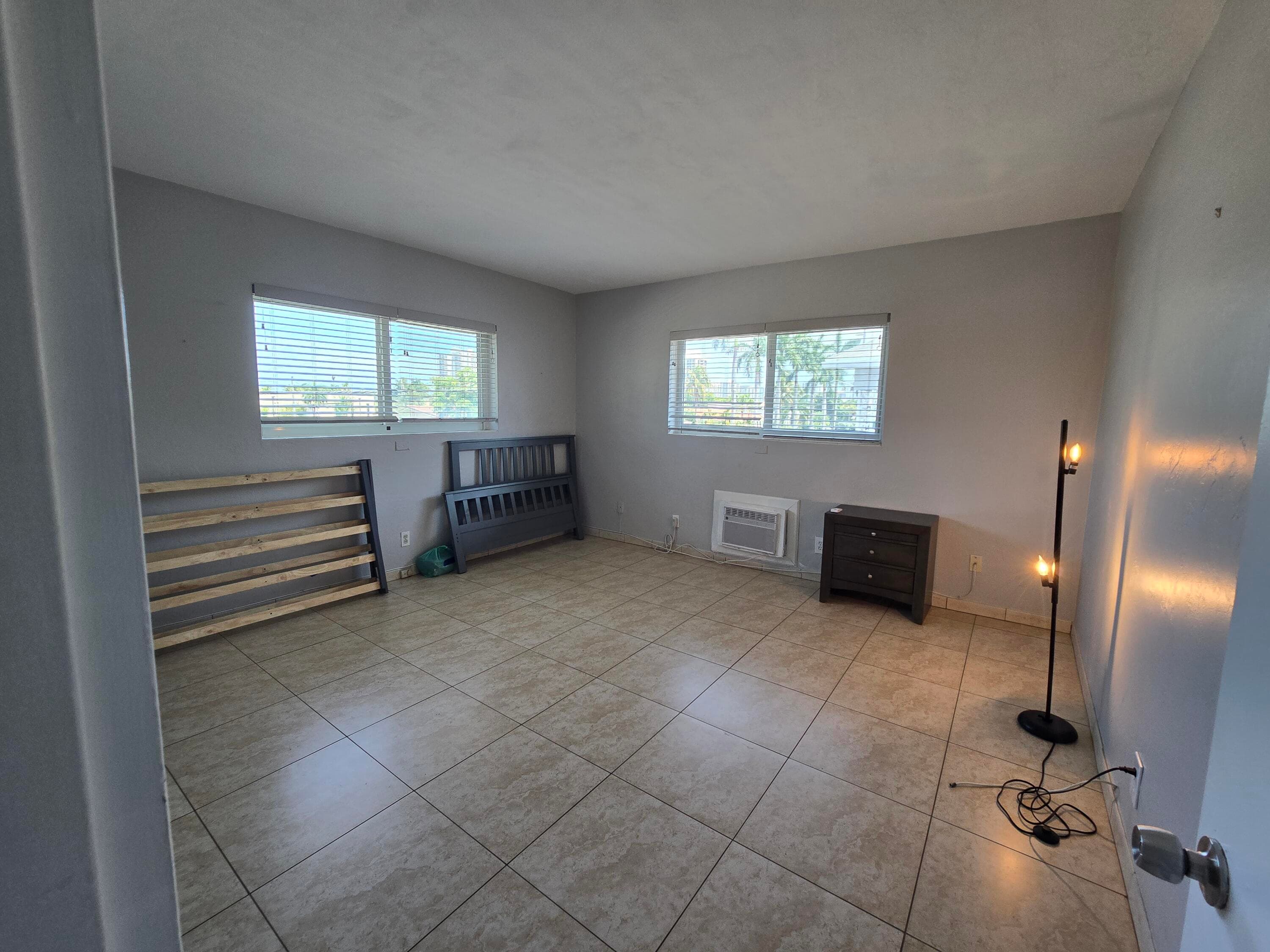 600 Layne Boulevard 201, Hallandale Beach, FL 33009 — photo 11 of 35