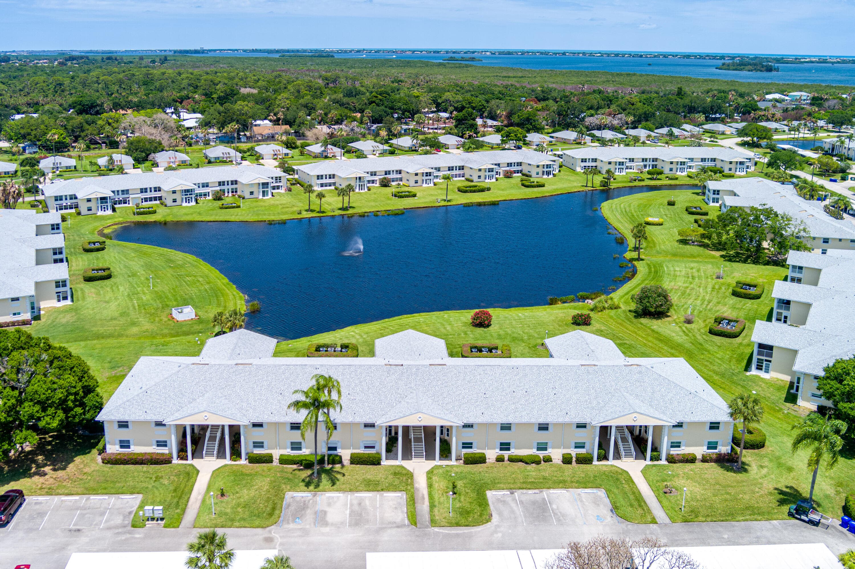360 Grove Isle Circle, Vero Beach, FL 32962 — photo 41 of 58