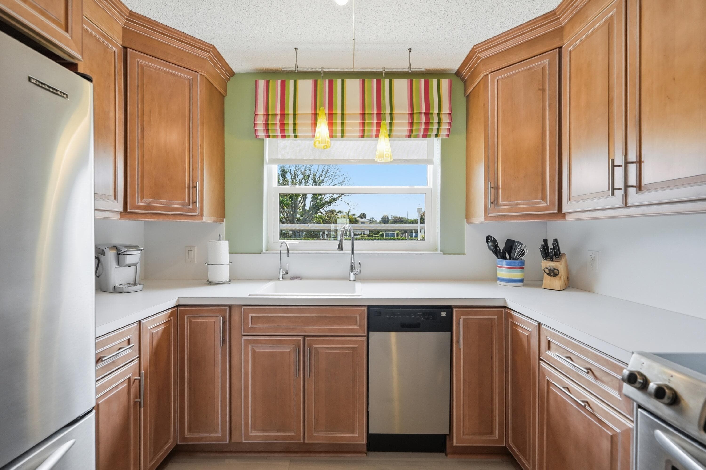 360 Grove Isle Circle, Vero Beach, FL 32962 — photo 12 of 58