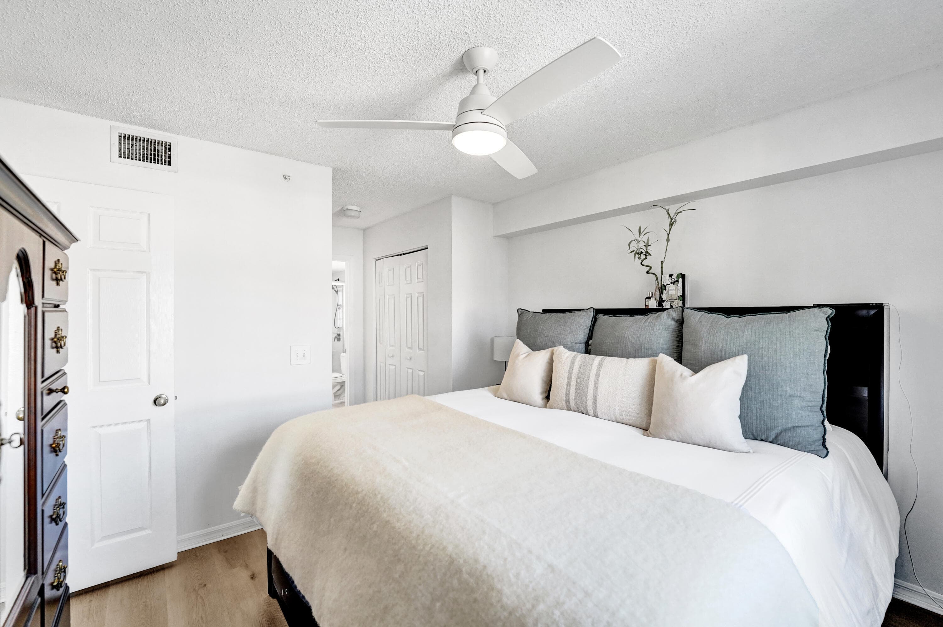 2125 SE 10th Avenue 1008, Fort Lauderdale, FL 33316 — photo 12 of 21
