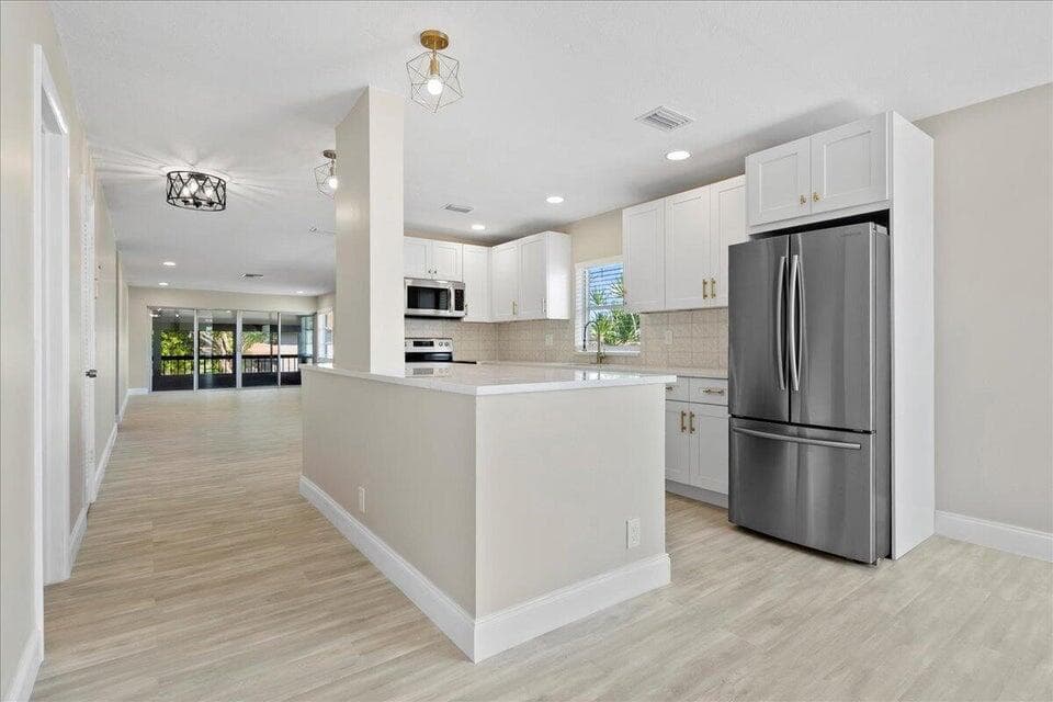 13921 Royal Palm Court D, Delray Beach, FL 33484 — photo 1 of 44