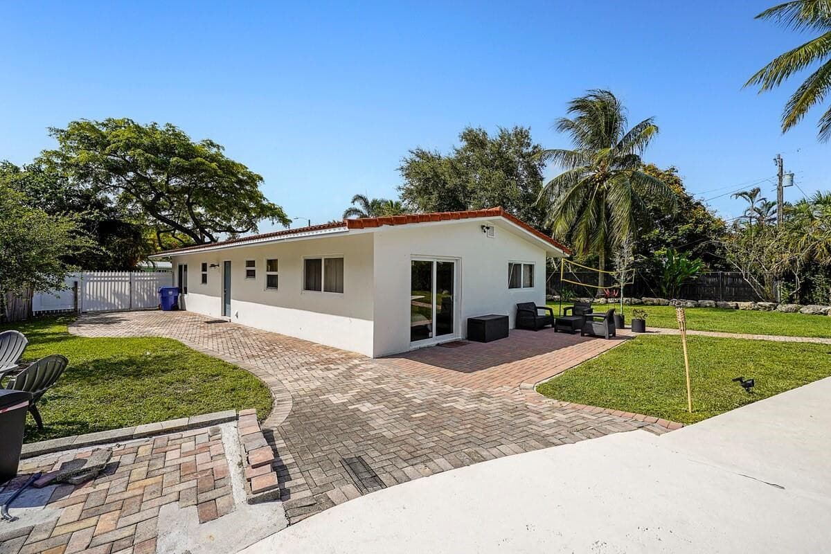 332 NW 26th Court, Wilton Manors, FL 33311 — photo 8 of 44