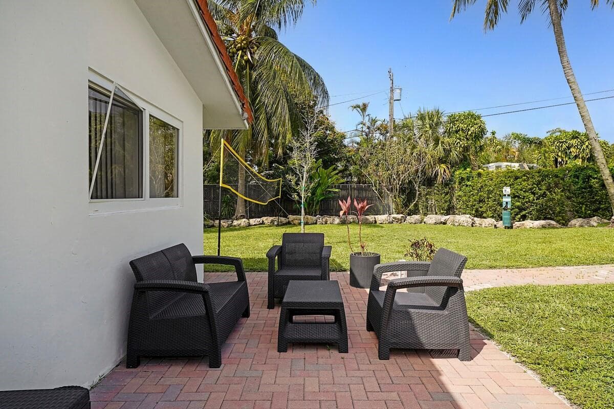 332 NW 26th Court, Wilton Manors, FL 33311 — photo 20 of 44