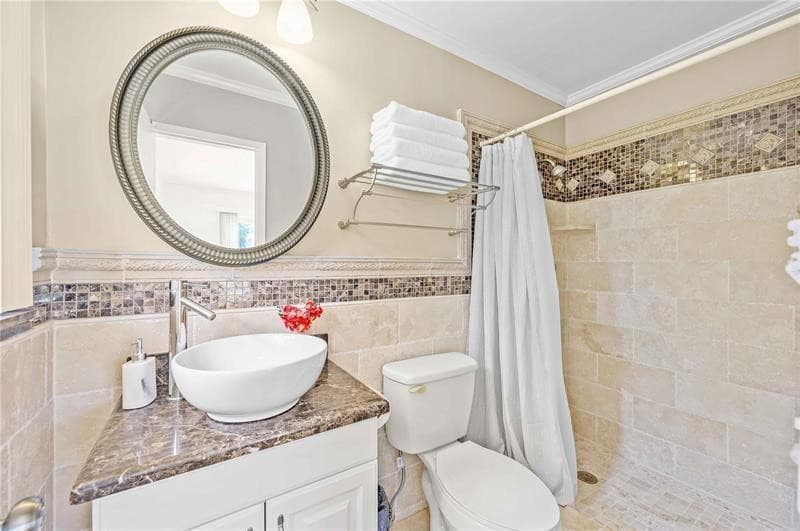 332 NW 26th Court, Wilton Manors, FL 33311 — photo 29 of 44